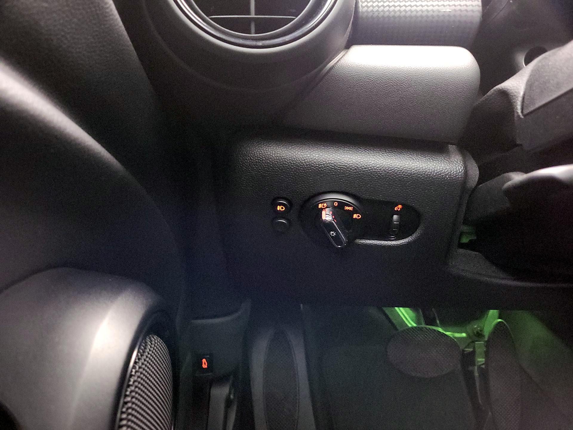 Thumbnail: 2020 MINI Cooper Hardtop - 13