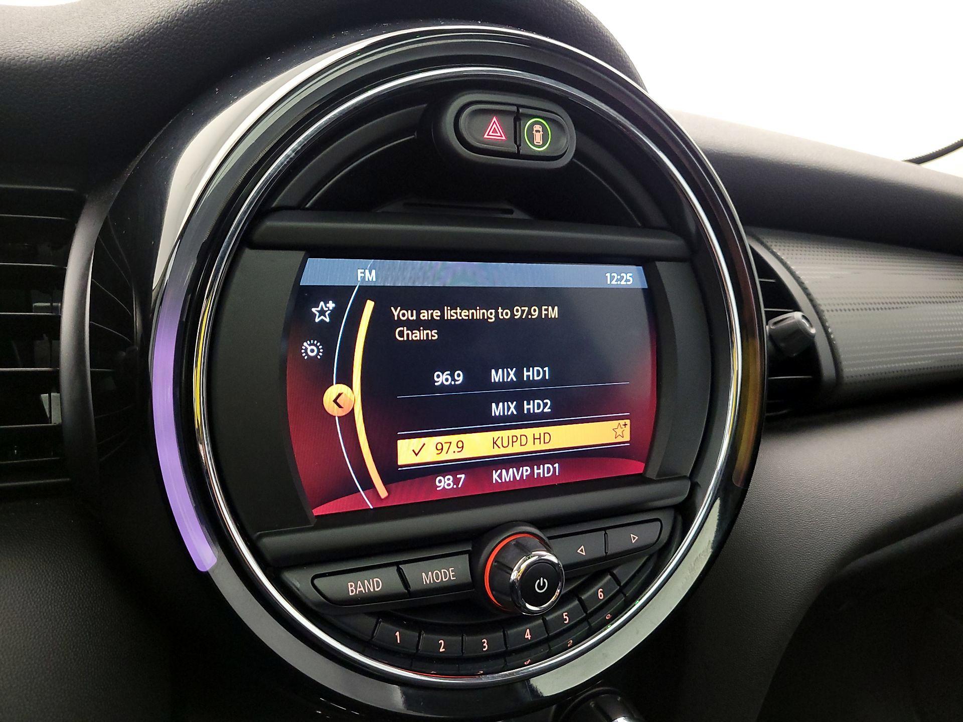 Thumbnail: 2020 MINI Cooper Hardtop - 15