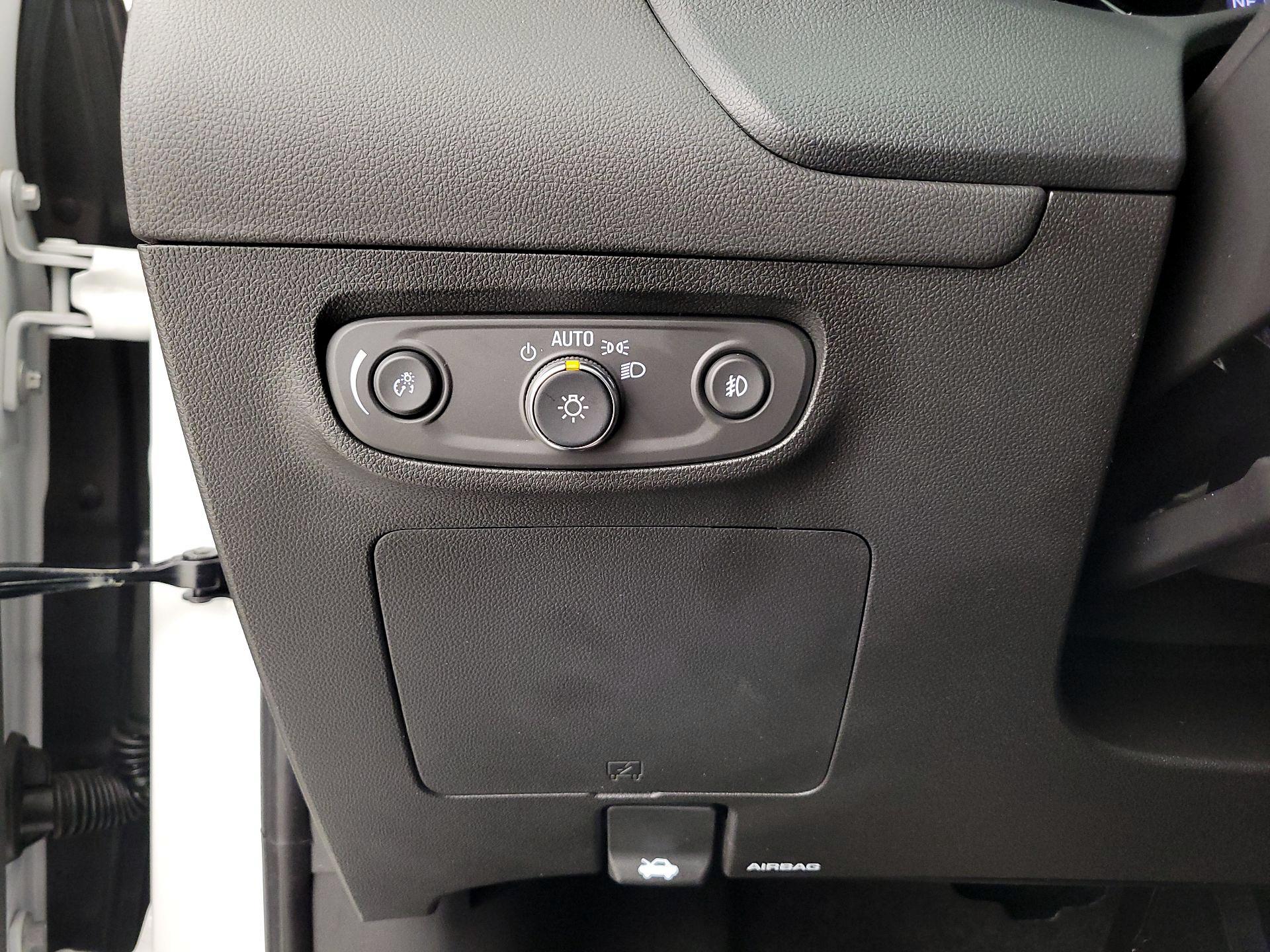 Thumbnail: 2022 Buick Encore GX - 13