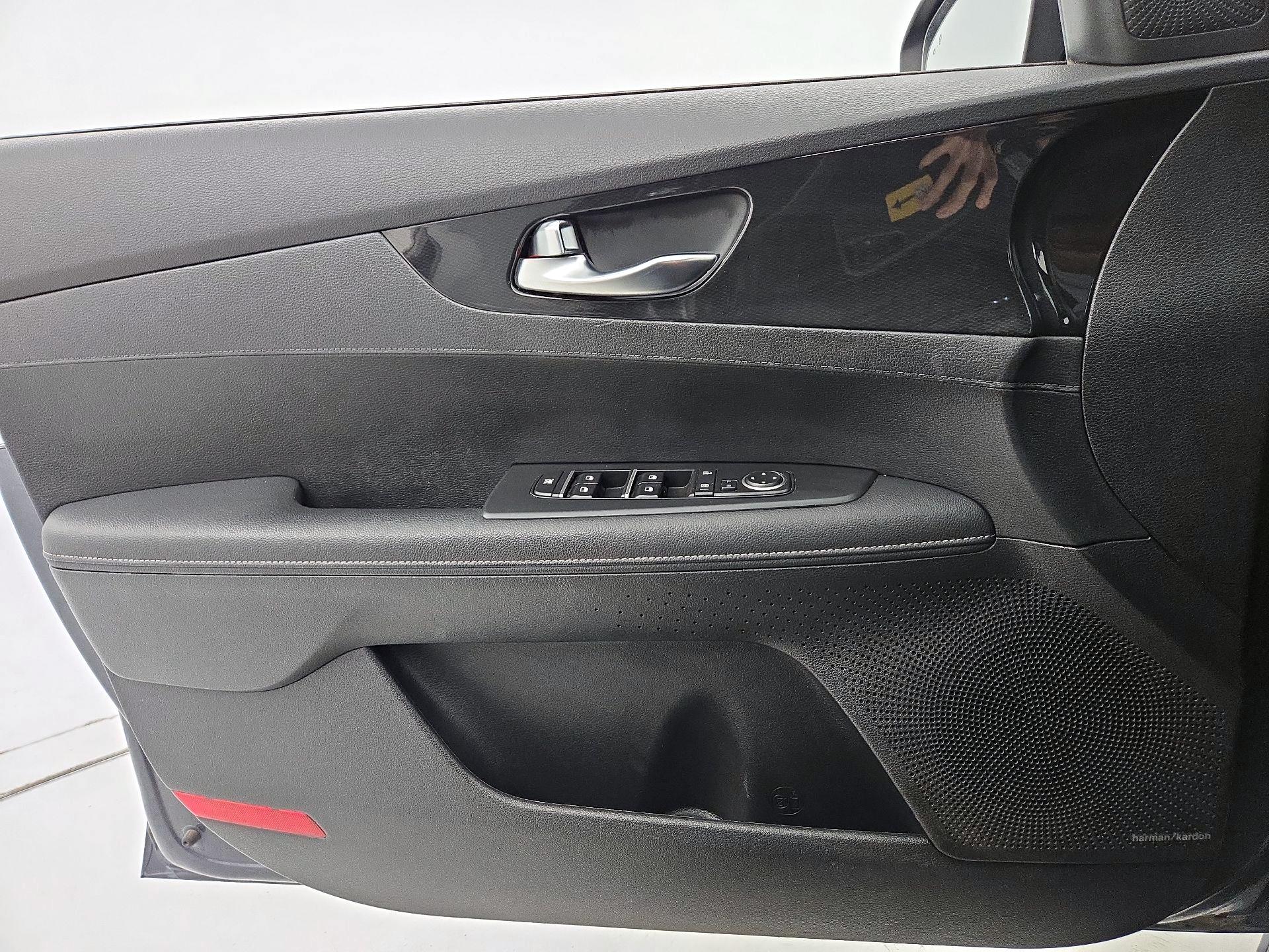 Thumbnail: 2024 Kia Forte - 12