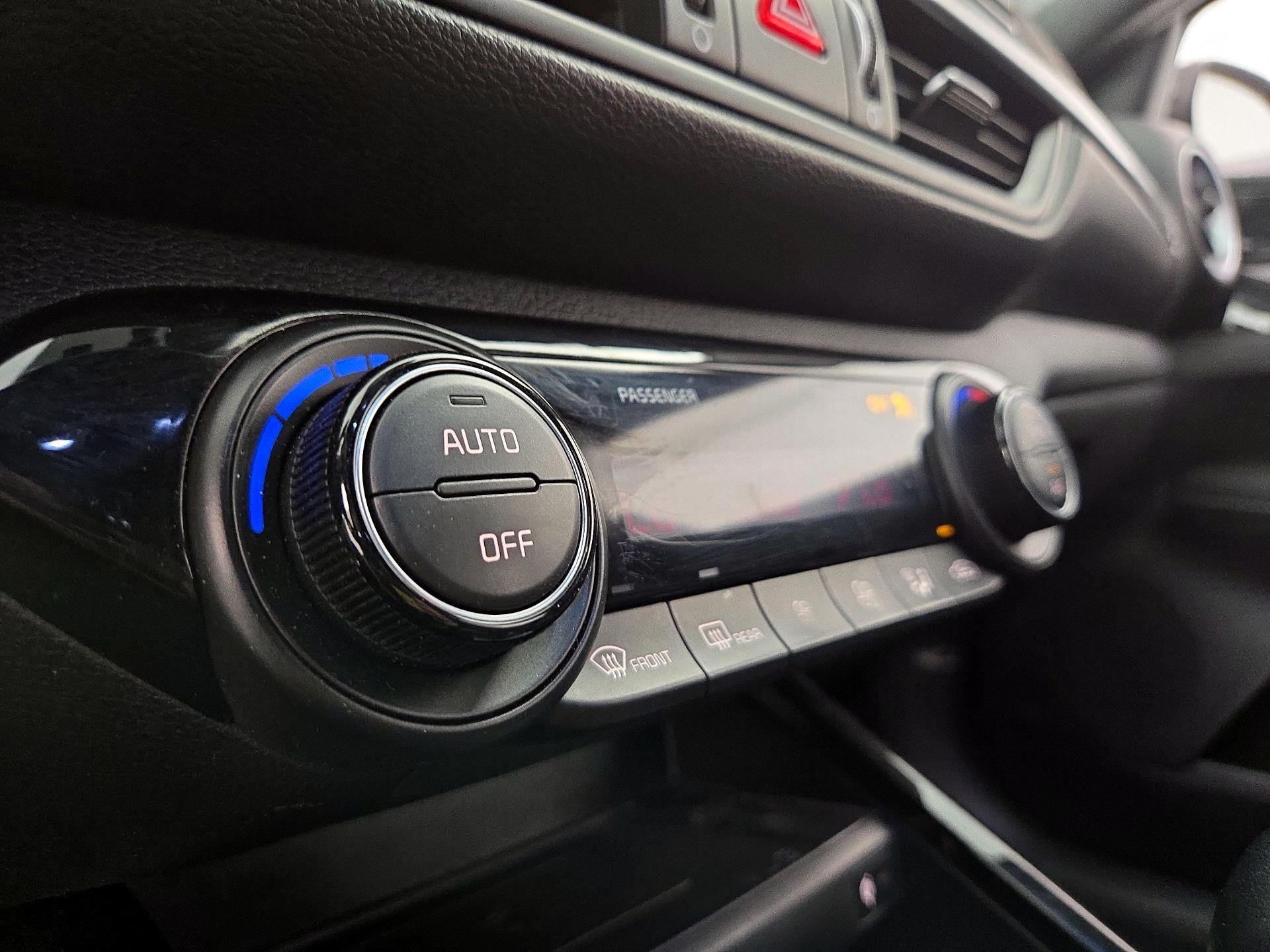 Thumbnail: 2024 Kia Forte - 17