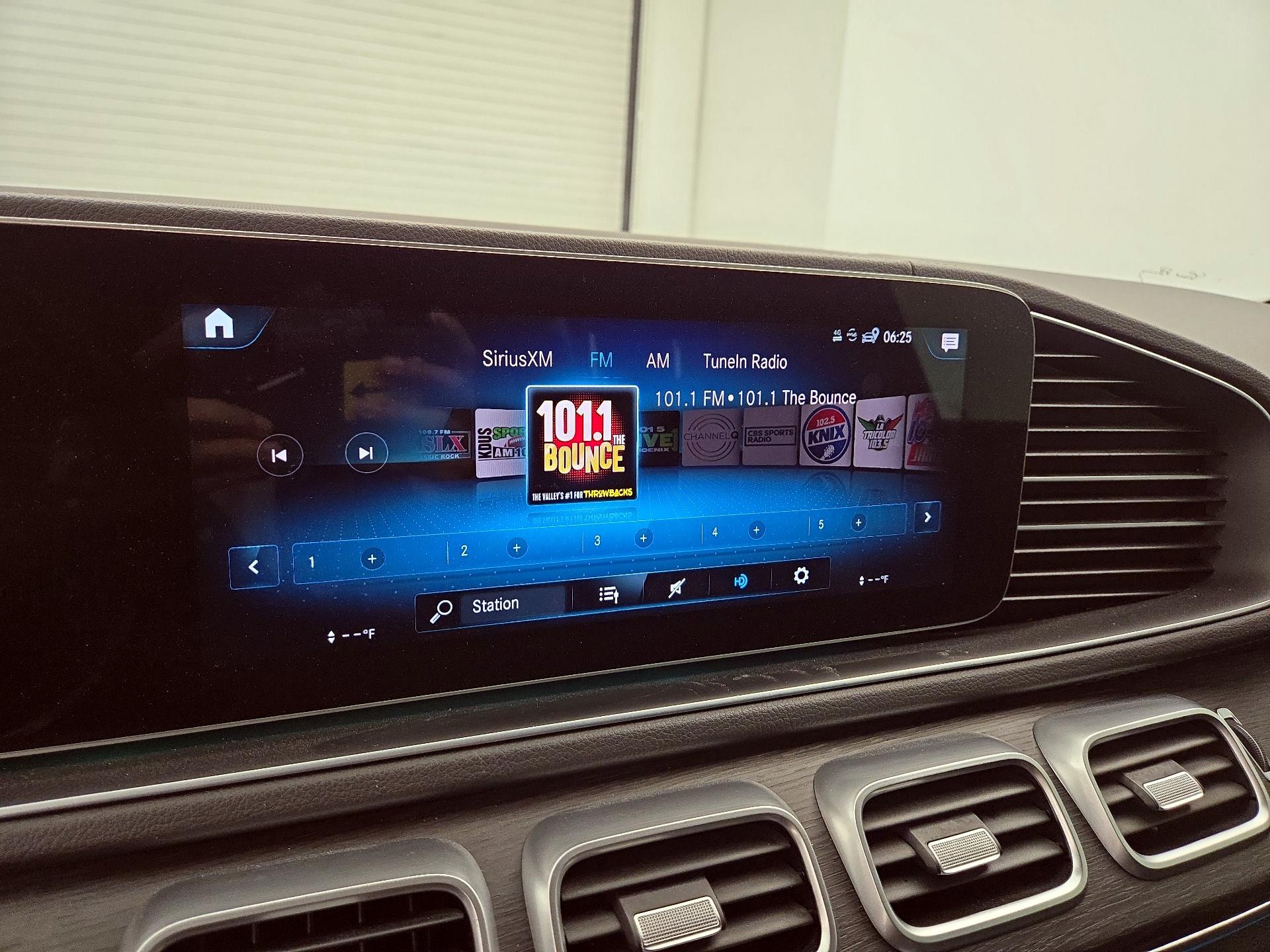 Thumbnail: 2021 Mercedes-Benz GLS - 16