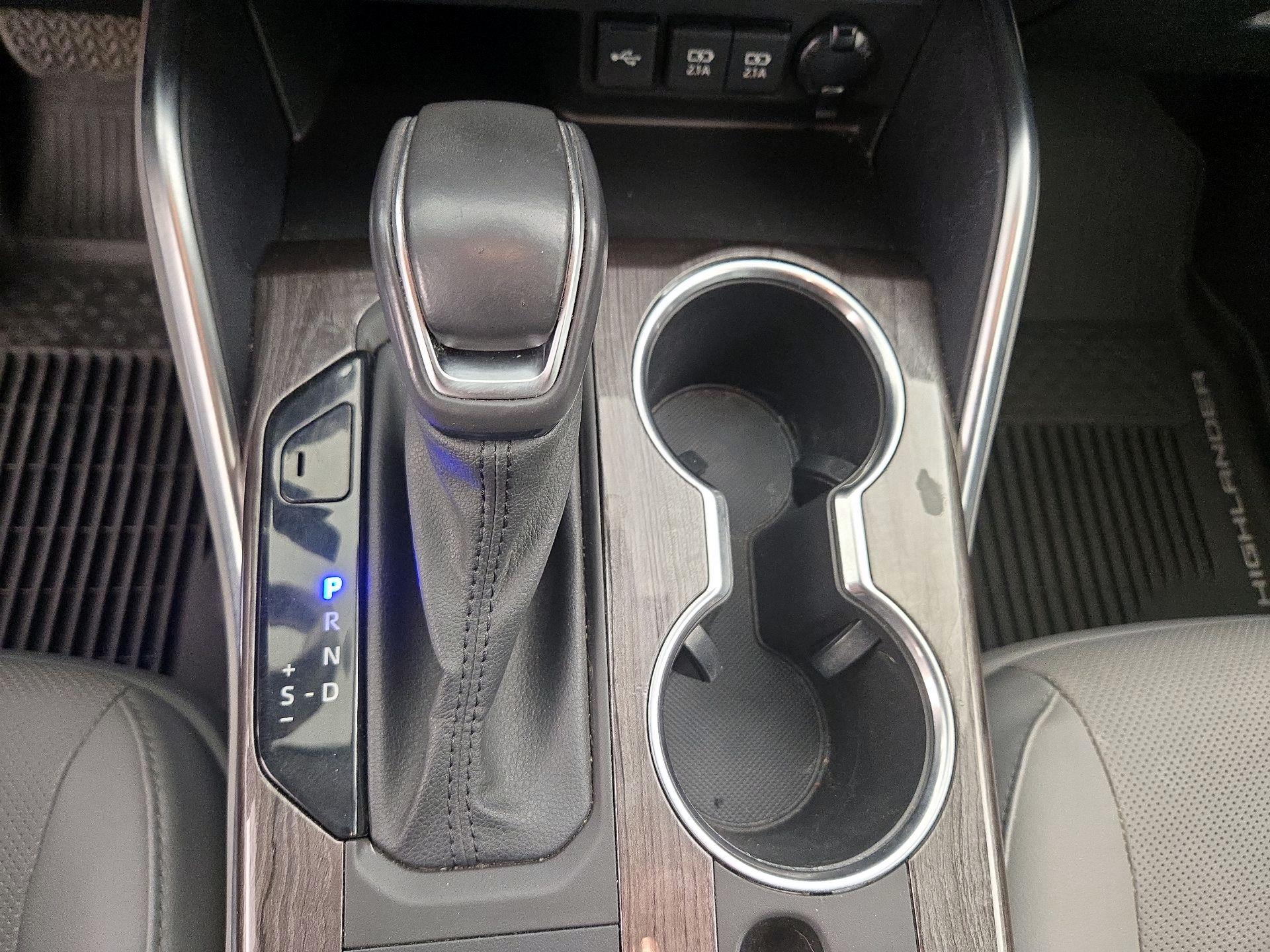 Thumbnail: 2021 Toyota Highlander - 18