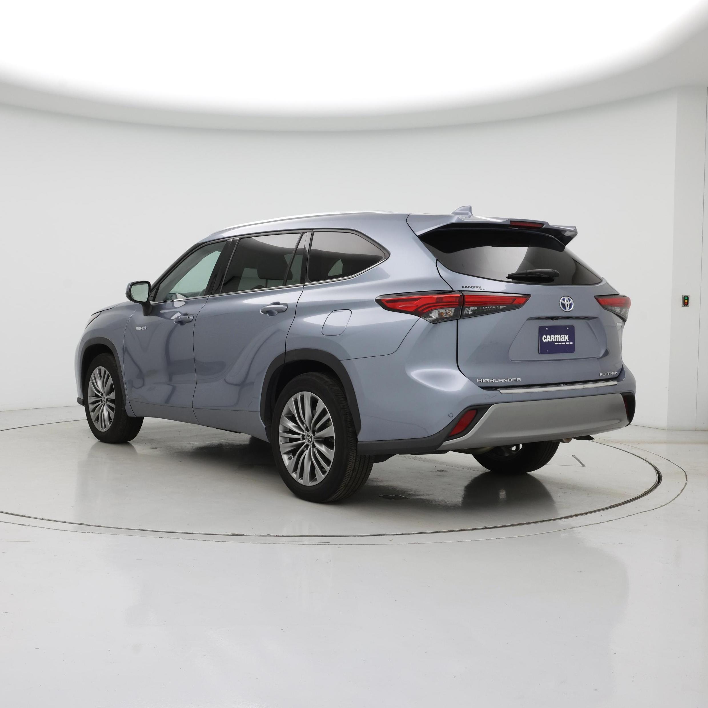 Thumbnail: 2021 Toyota Highlander - 2