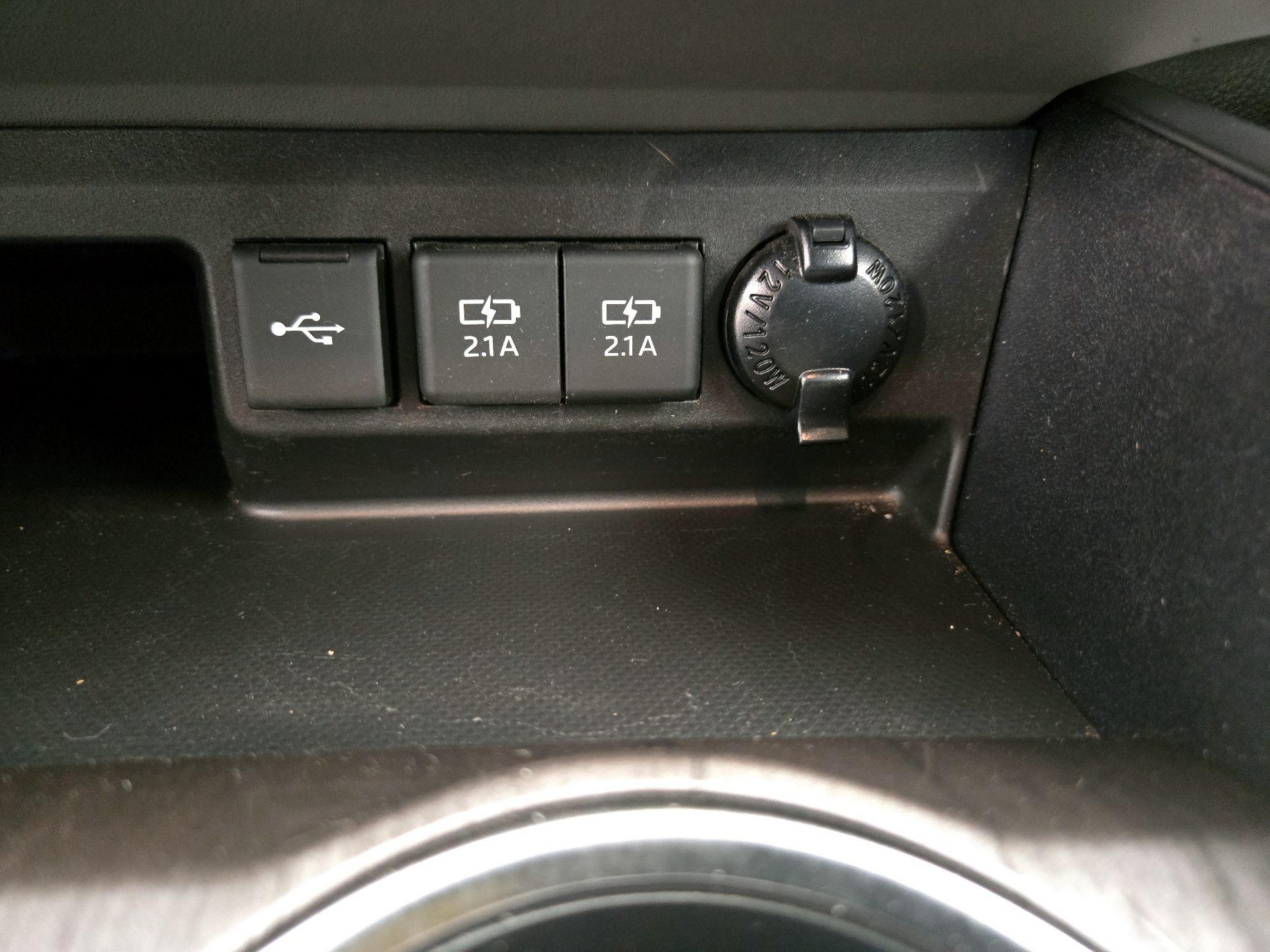 Thumbnail: 2021 Toyota Highlander - 19