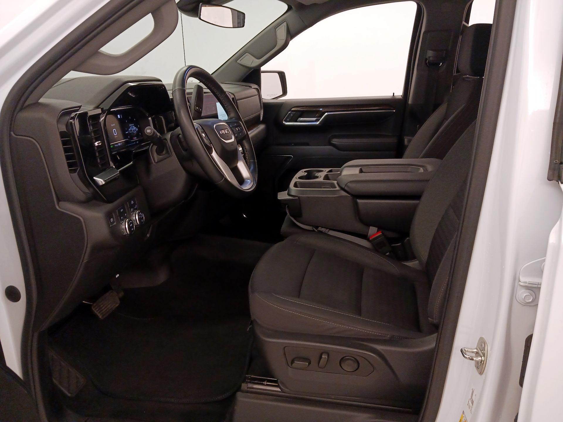 Thumbnail: 2023 GMC Sierra 1500 - 11