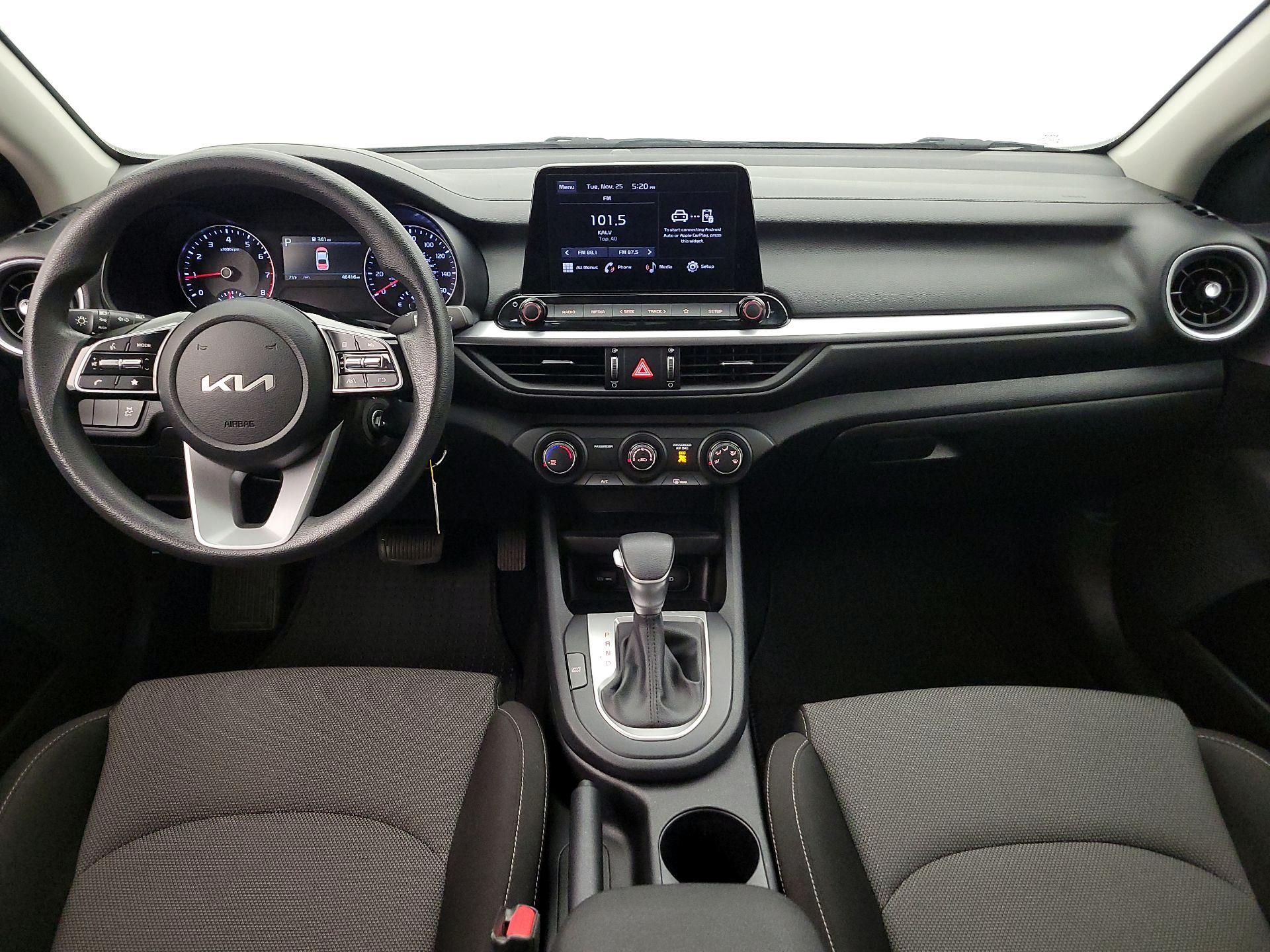 Thumbnail: 2024 Kia Forte - 9