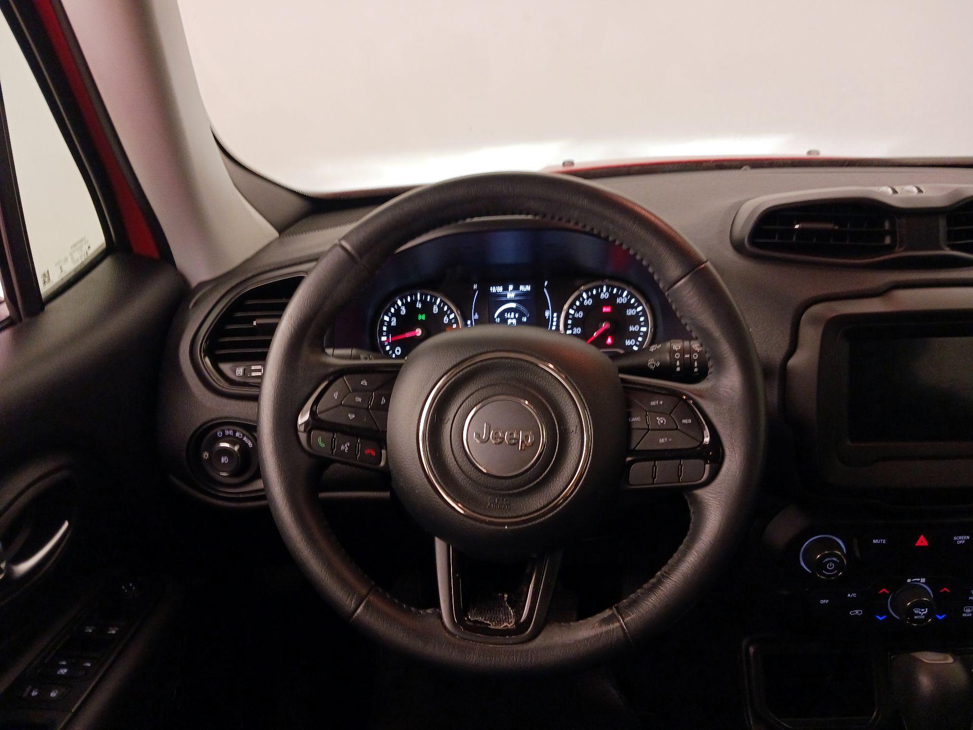 Thumbnail: 2020 Jeep Renegade - 10