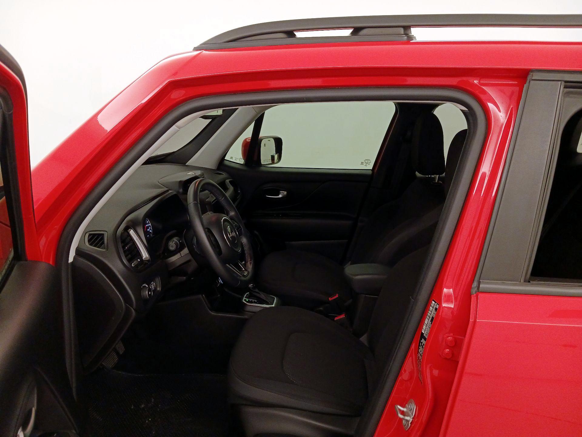 Thumbnail: 2020 Jeep Renegade - 11