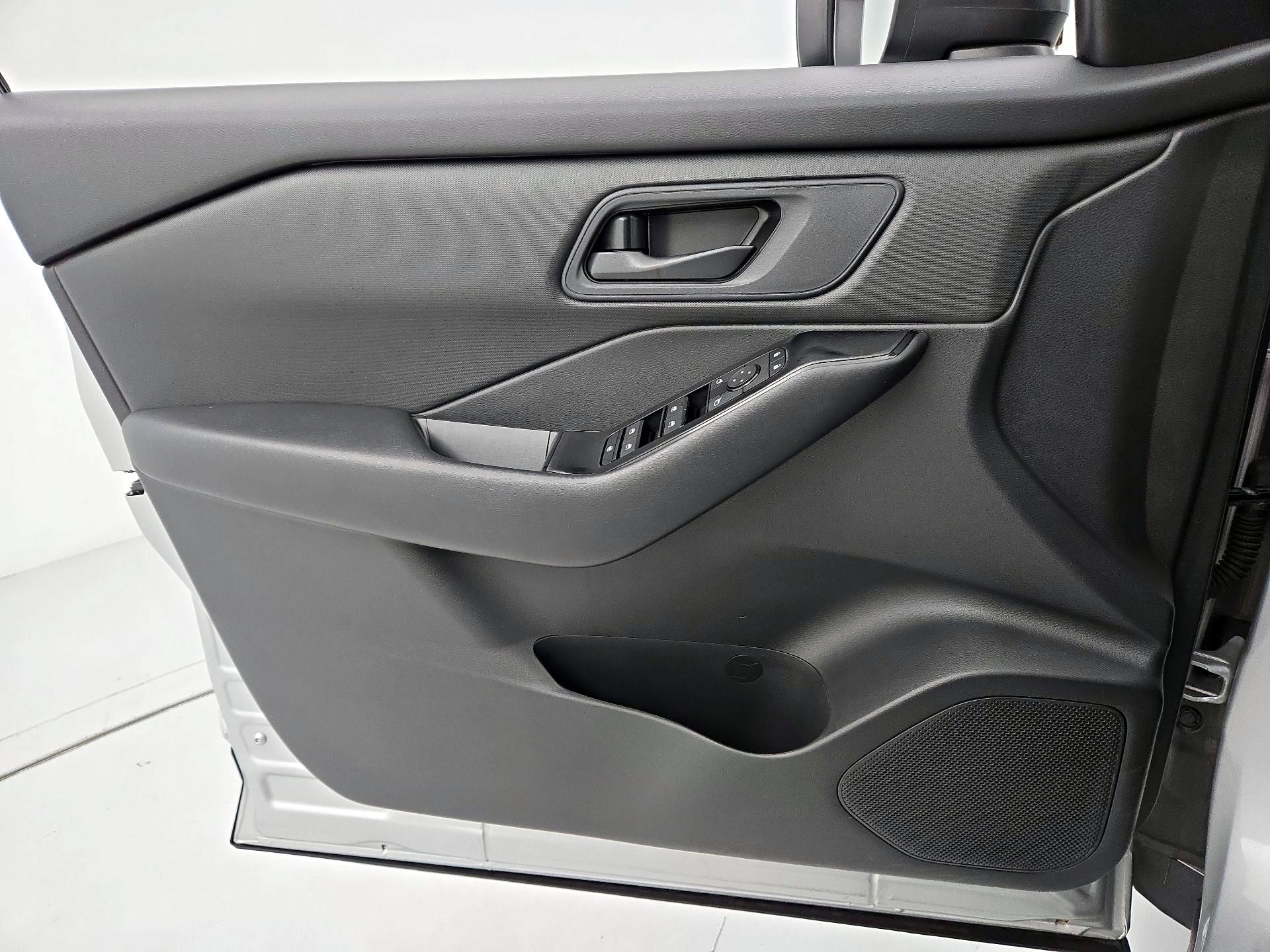 Thumbnail: 2024 Nissan Rogue - 12