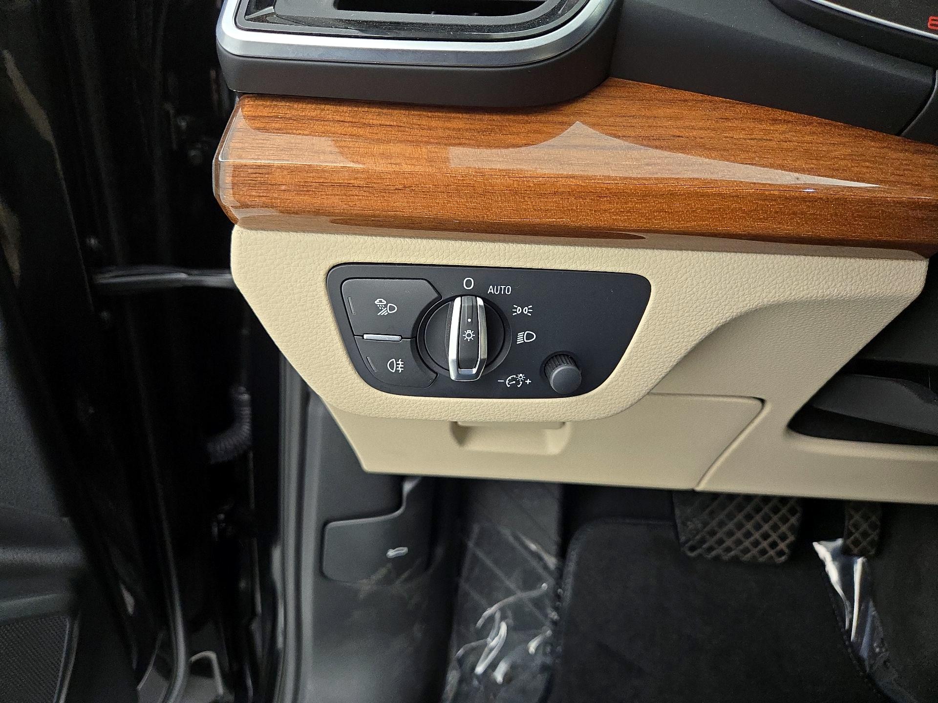 Thumbnail: 2022 Audi Q5 - 13