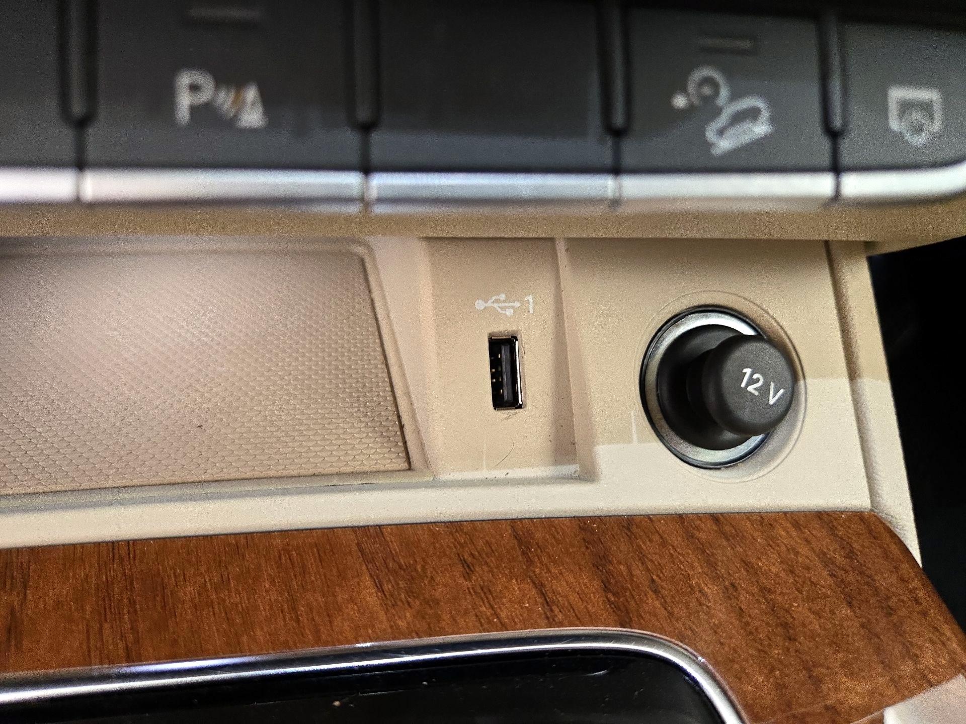 Thumbnail: 2022 Audi Q5 - 18