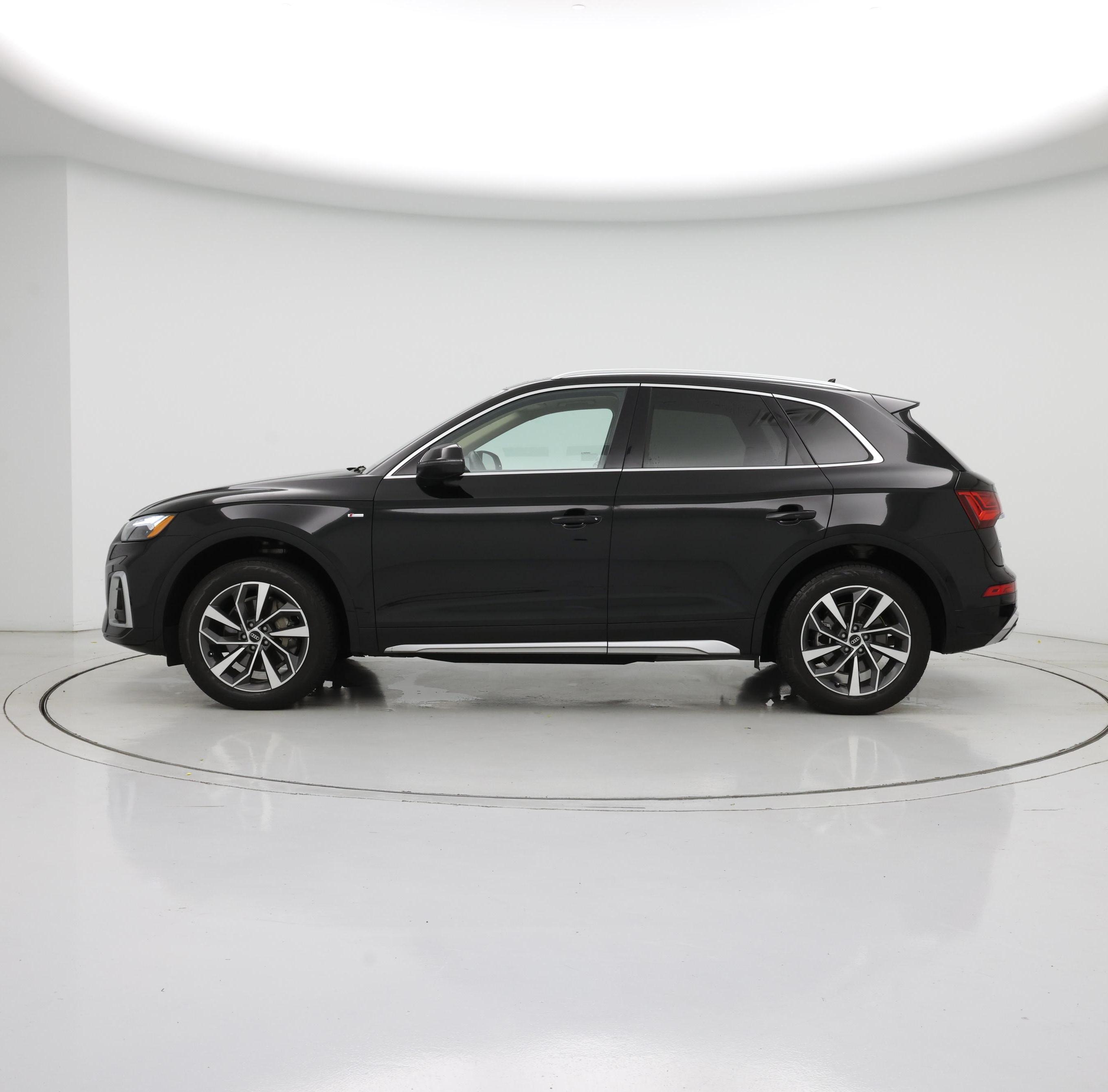 Thumbnail: 2022 Audi Q5 - 3