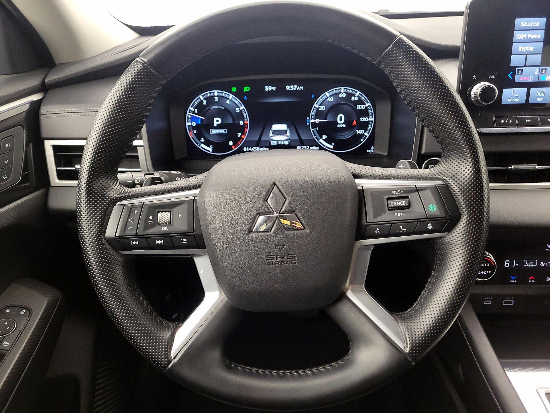 Thumbnail: 2024 Mitsubishi Outlander - 10