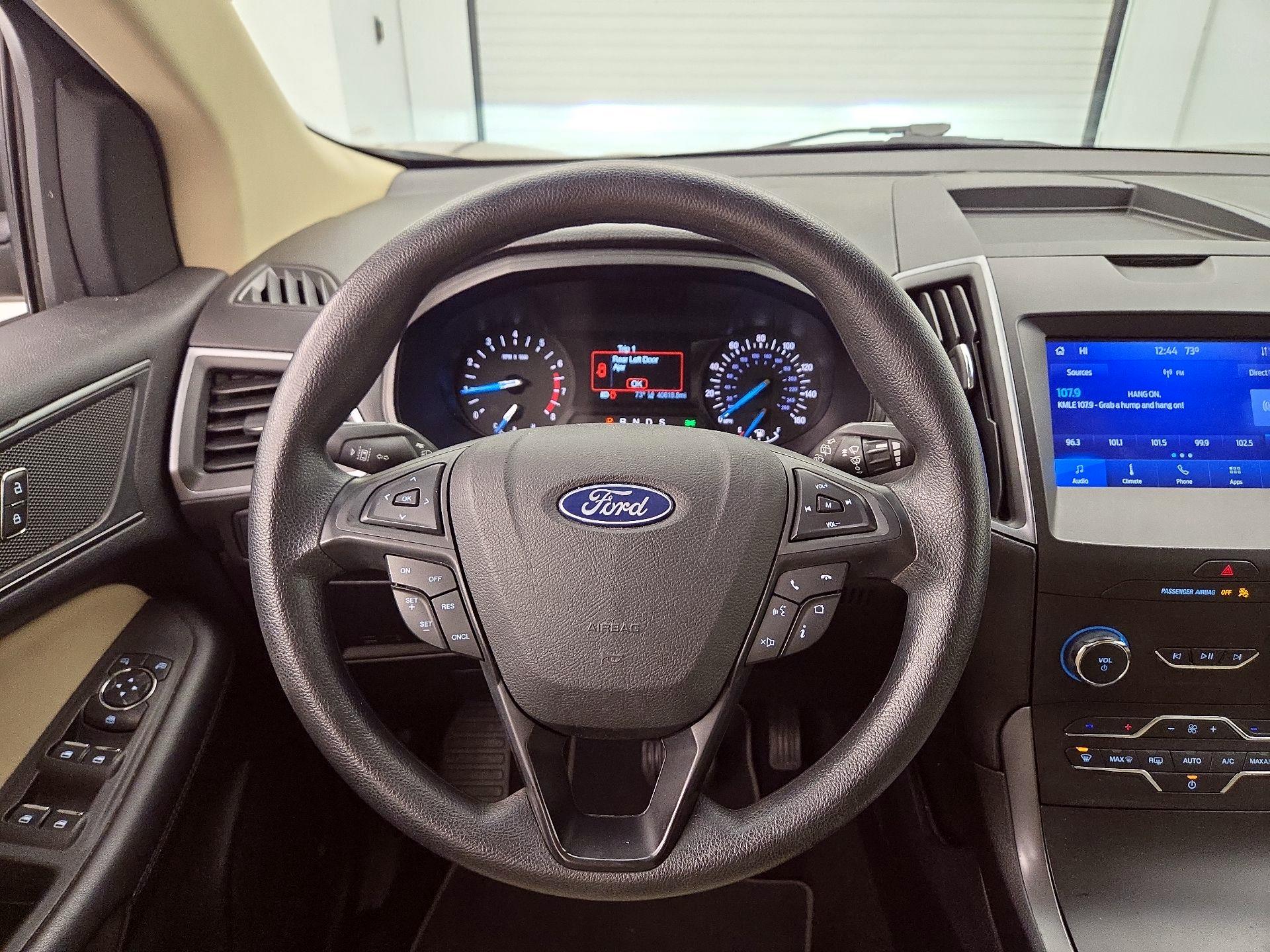 Thumbnail: 2020 Ford Edge - 10