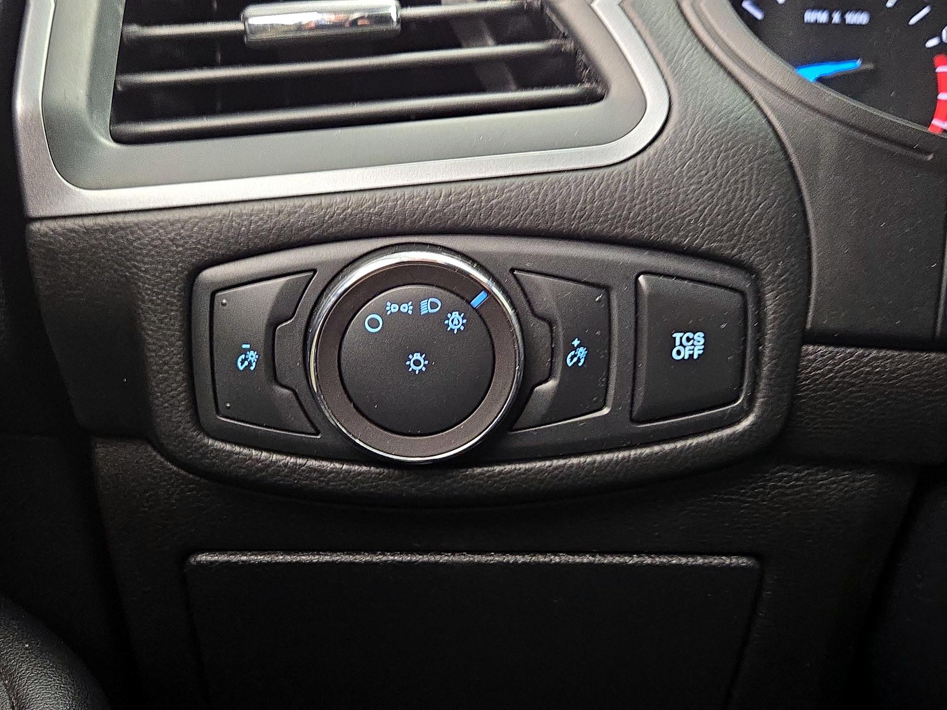 Thumbnail: 2020 Ford Edge - 13