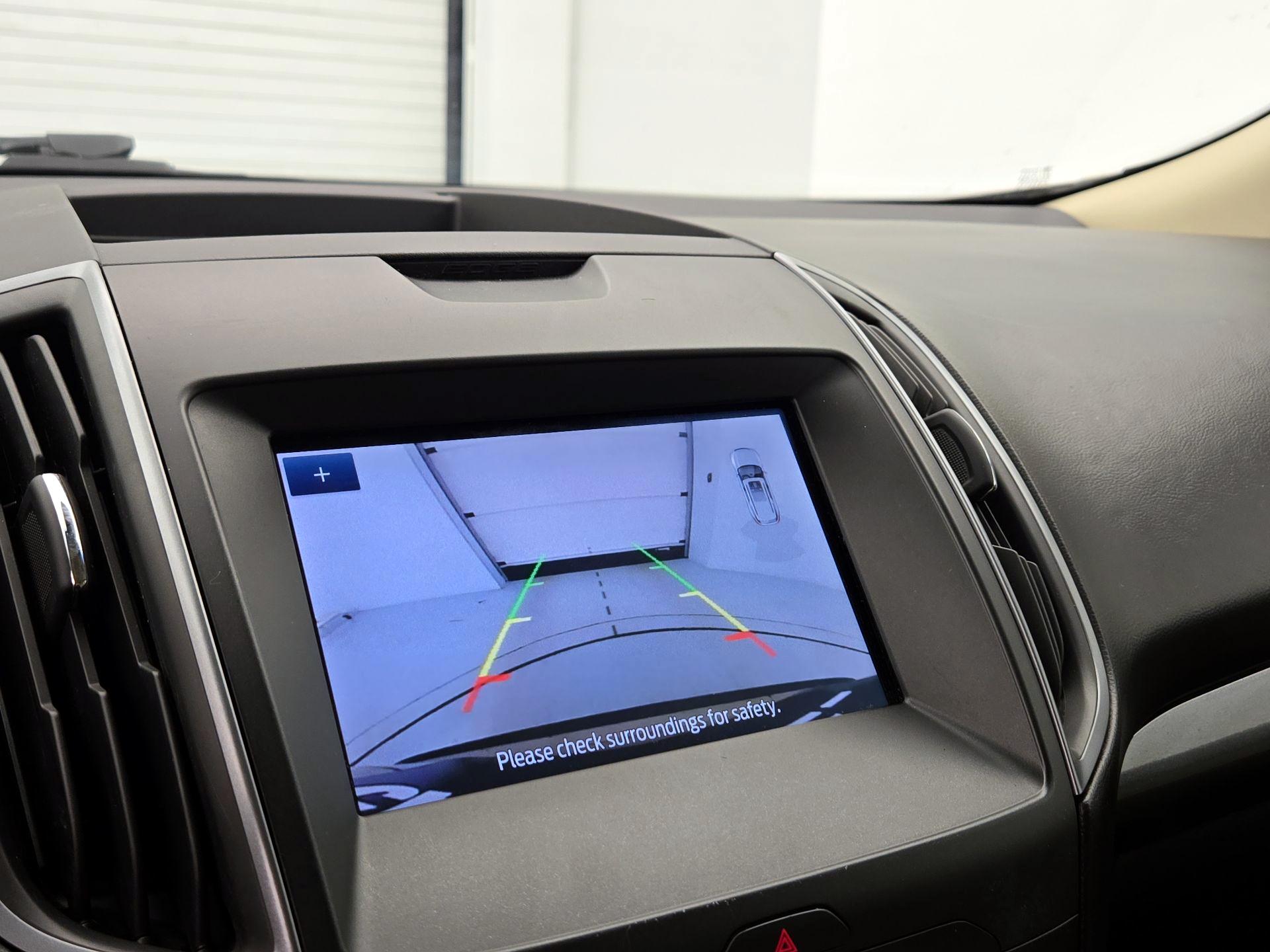 Thumbnail: 2020 Ford Edge - 14