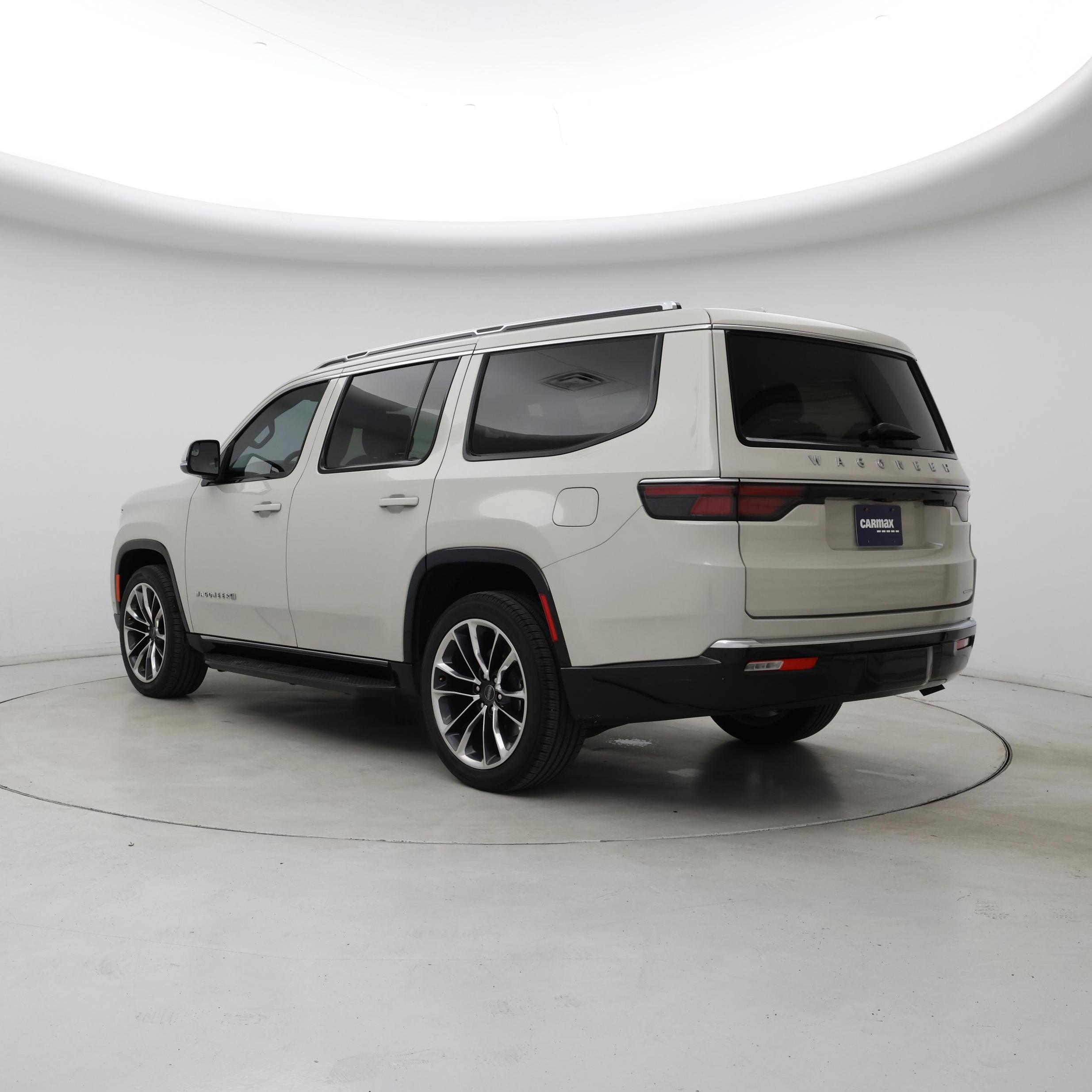 Thumbnail: 2022 Jeep Wagoneer - 2