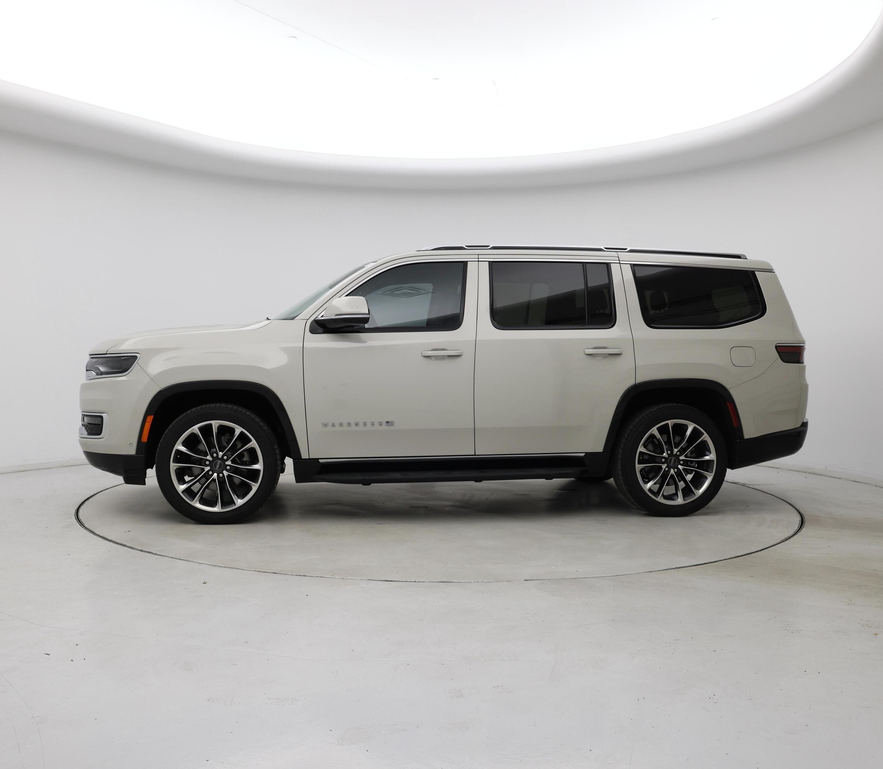 Thumbnail: 2022 Jeep Wagoneer - 3