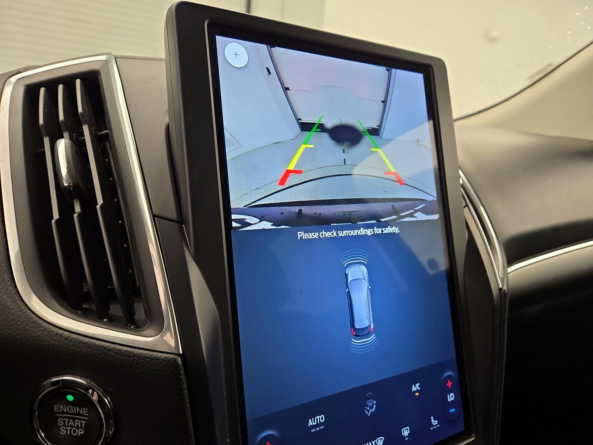 Thumbnail: 2022 Ford Edge - 14