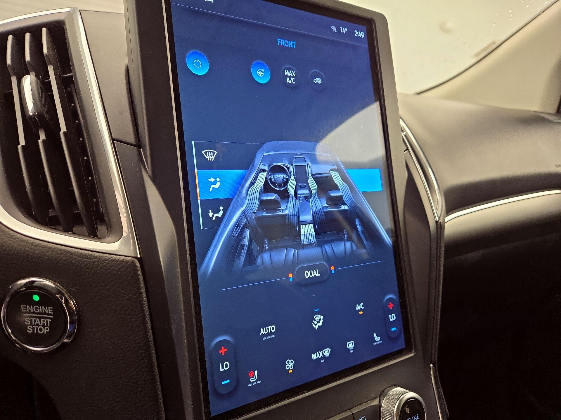 Thumbnail: 2022 Ford Edge - 16