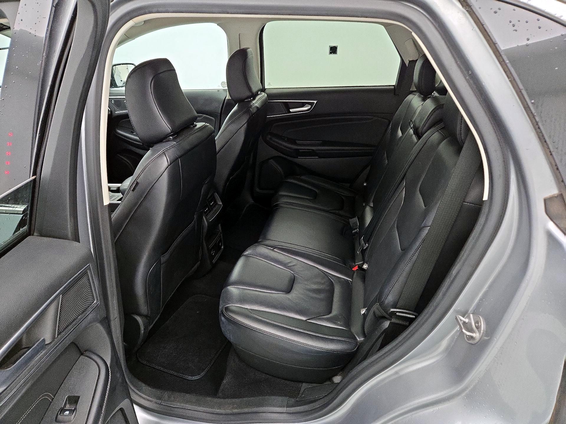 Thumbnail: 2022 Ford Edge - 19