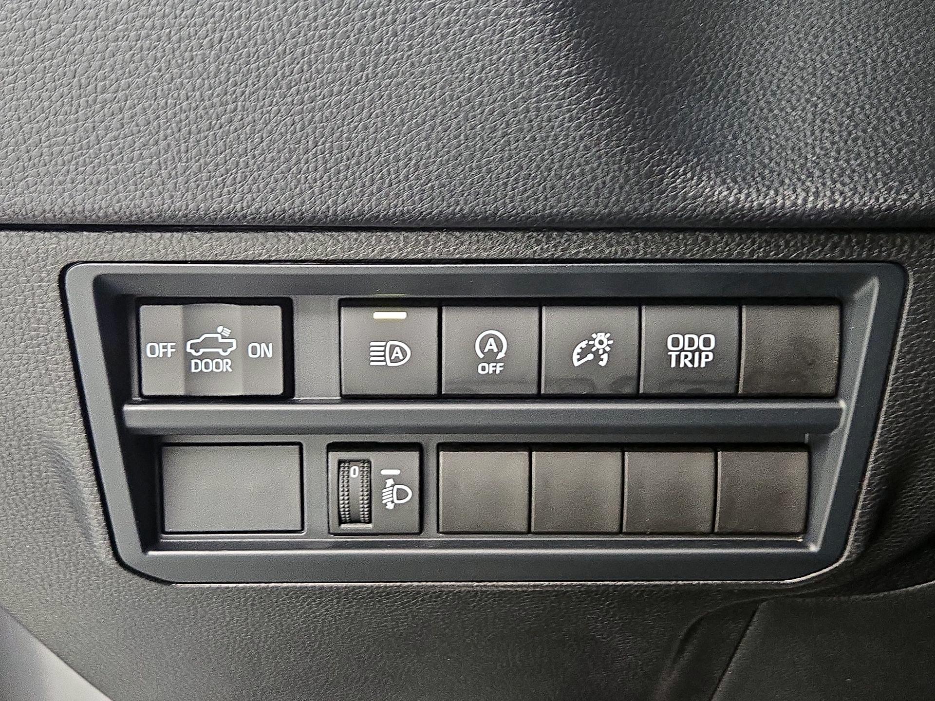 Thumbnail: 2025 Toyota Tundra - 13