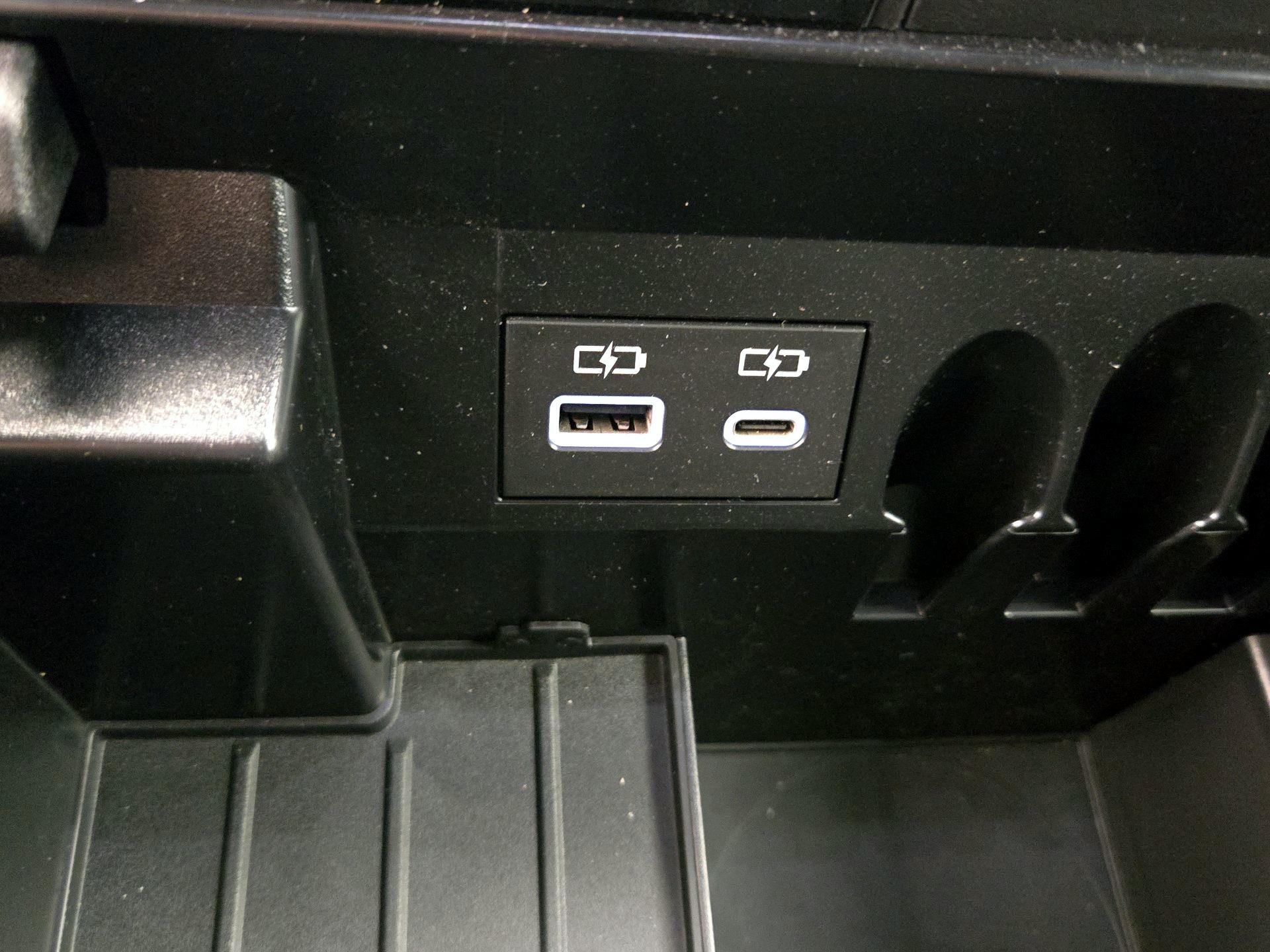 Thumbnail: 2025 Toyota Tundra - 18