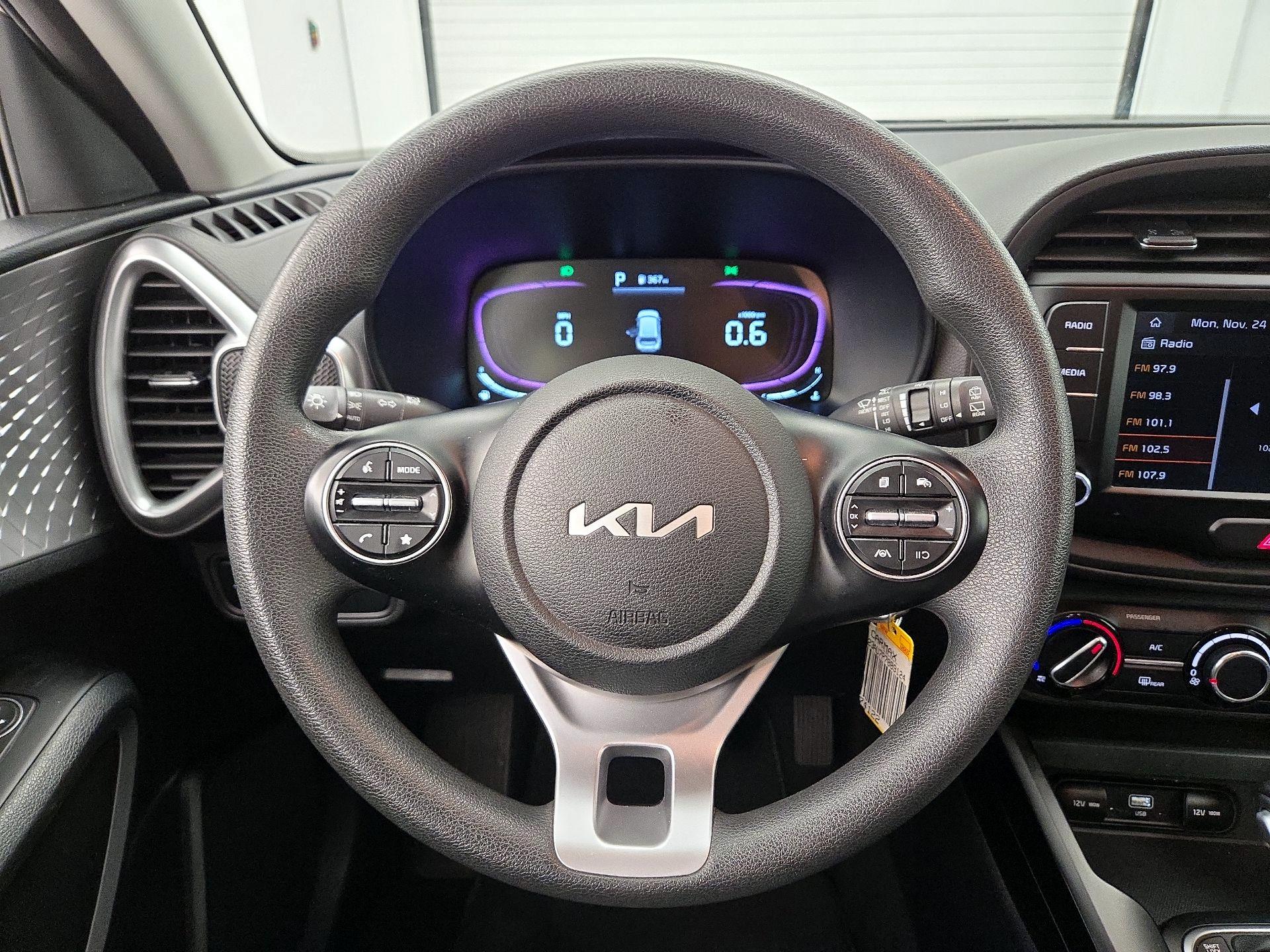 Thumbnail: 2023 Kia Soul - 10