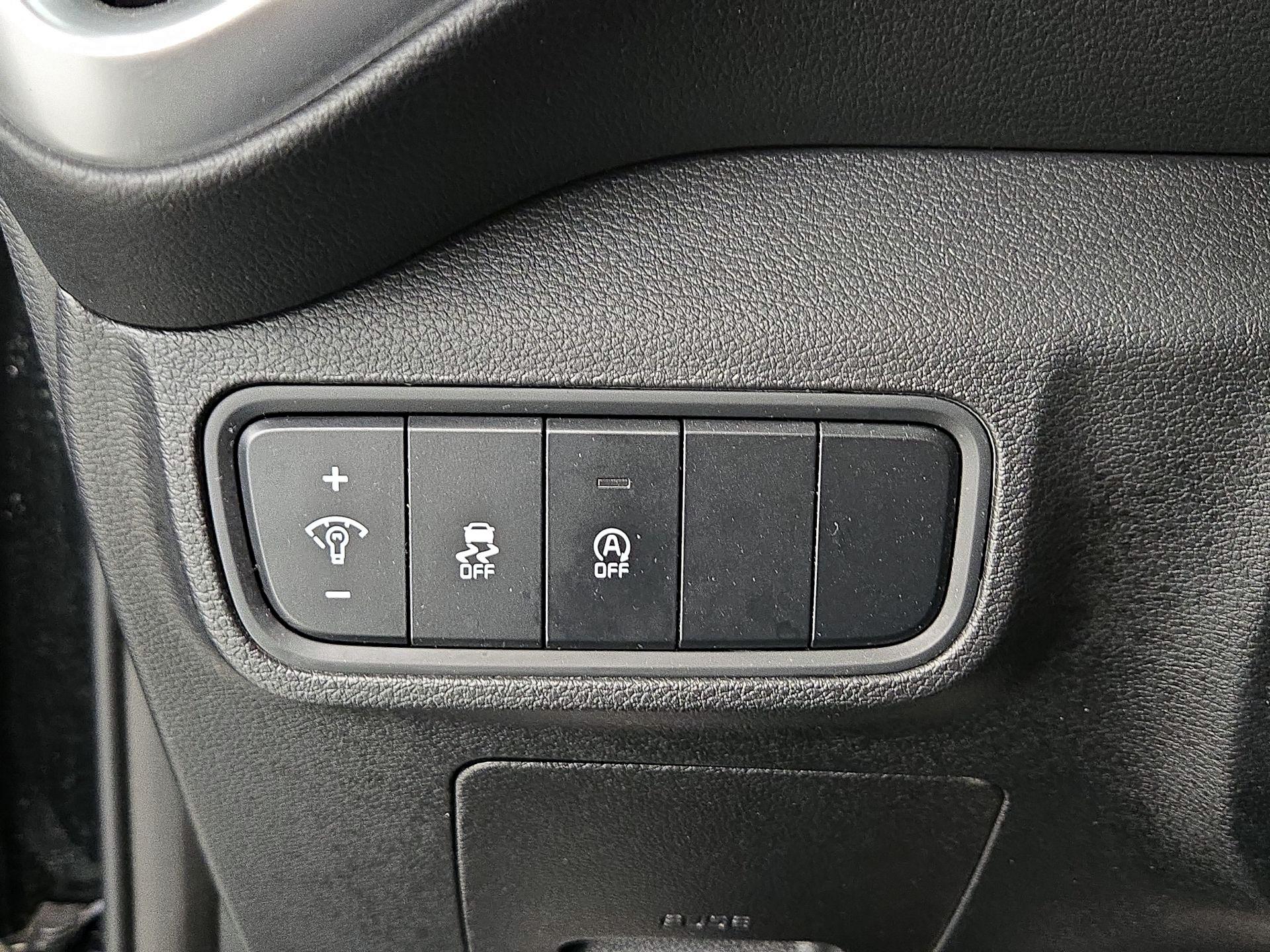 Thumbnail: 2023 Kia Soul - 13