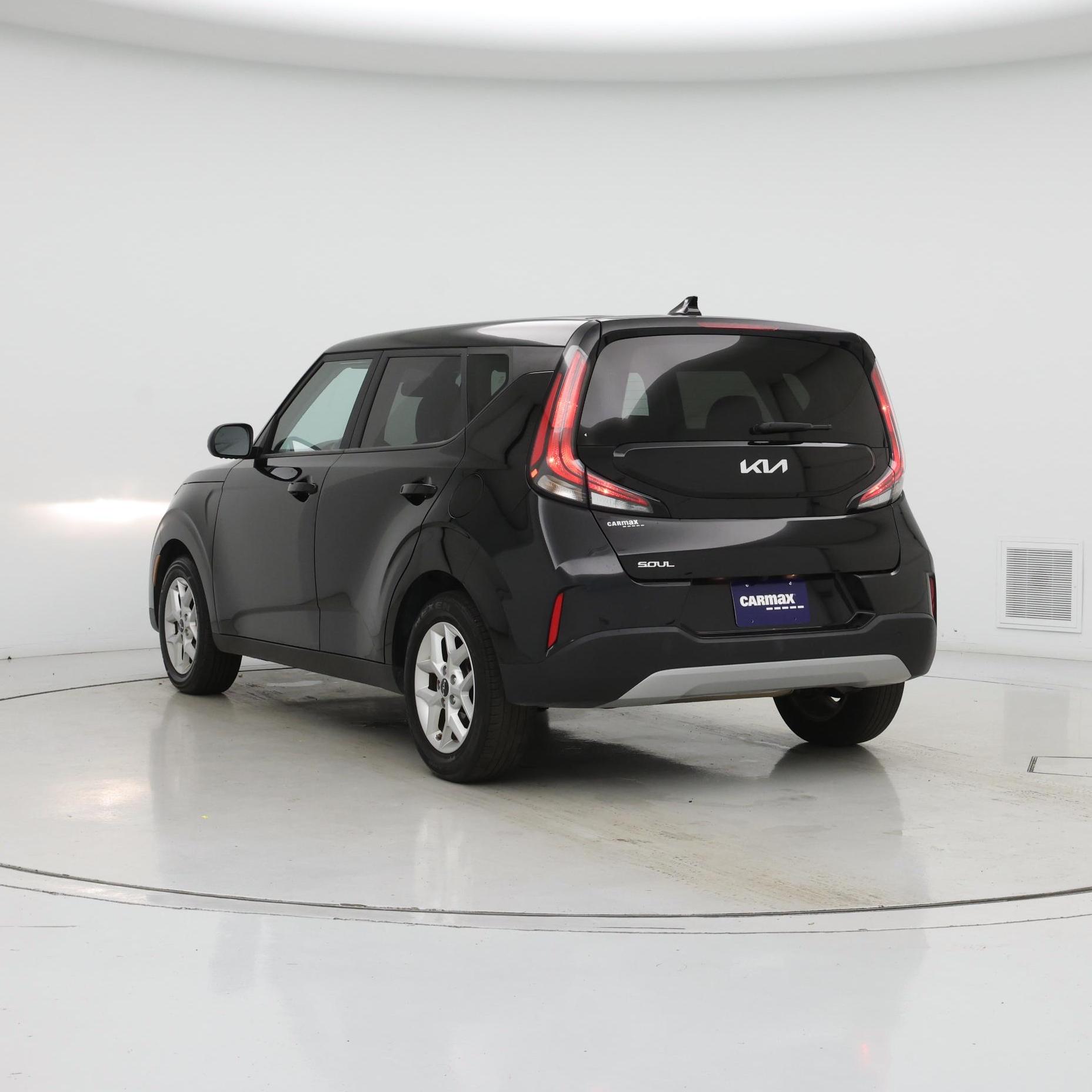 Thumbnail: 2023 Kia Soul - 2