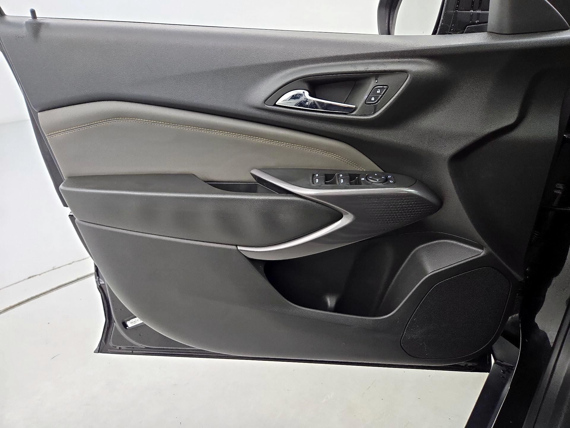 Thumbnail: 2024 Chevrolet Trax - 12