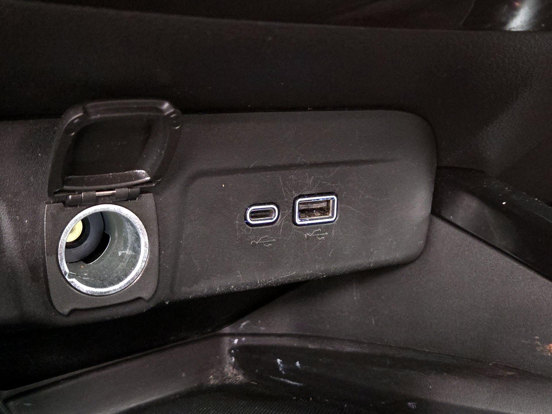 Thumbnail: 2024 Chevrolet Trax - 18