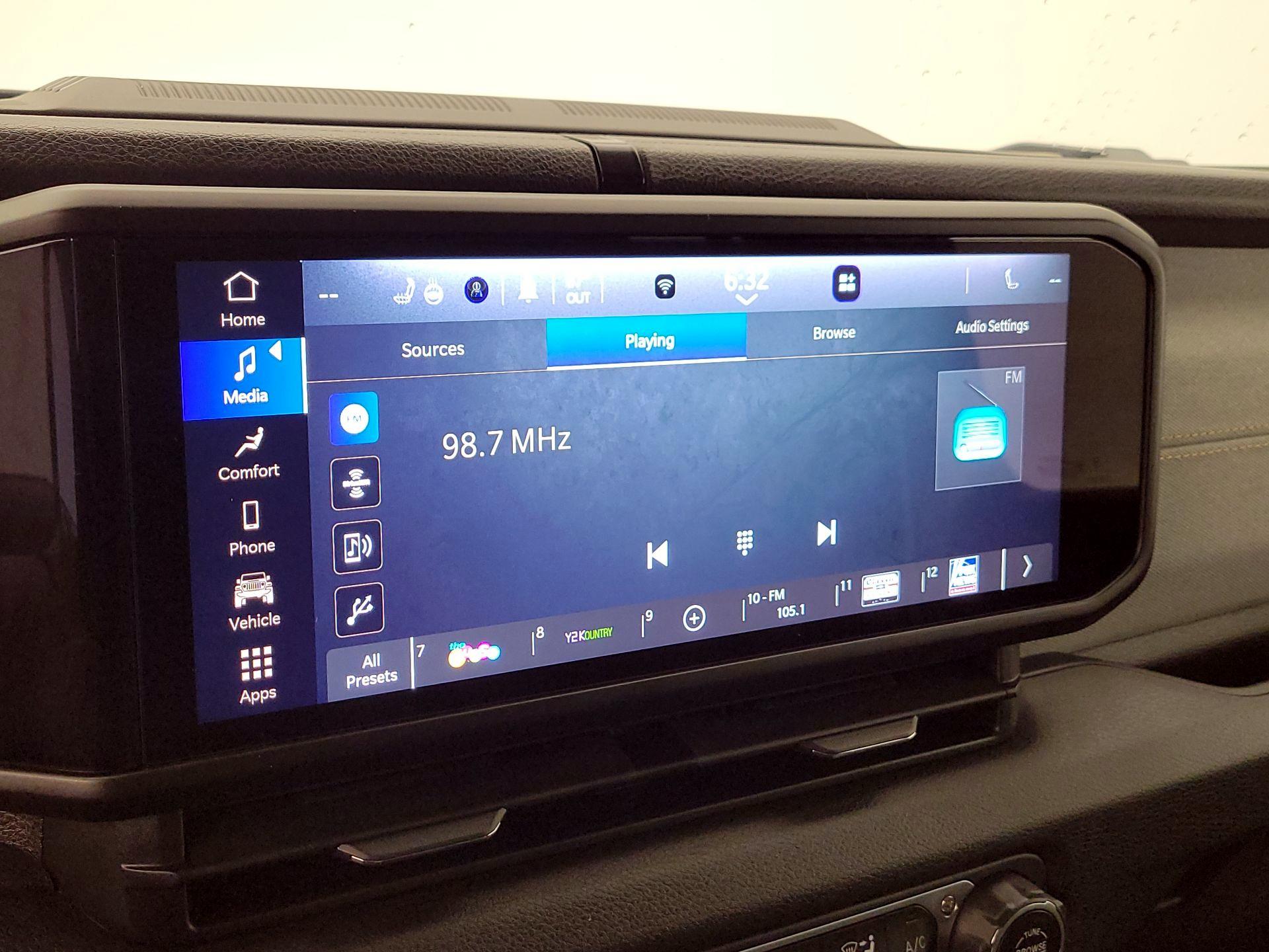 Thumbnail: 2024 Jeep Wrangler - 15