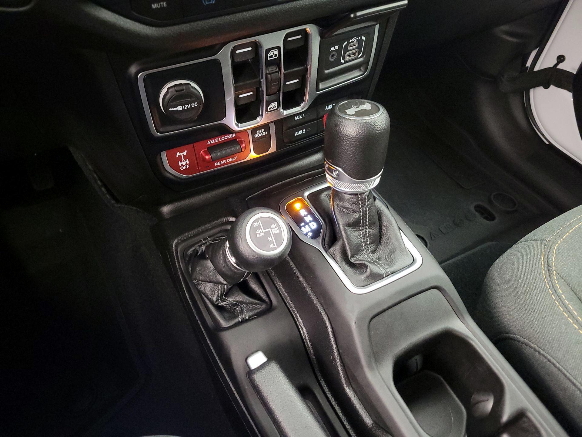 Thumbnail: 2024 Jeep Wrangler - 17