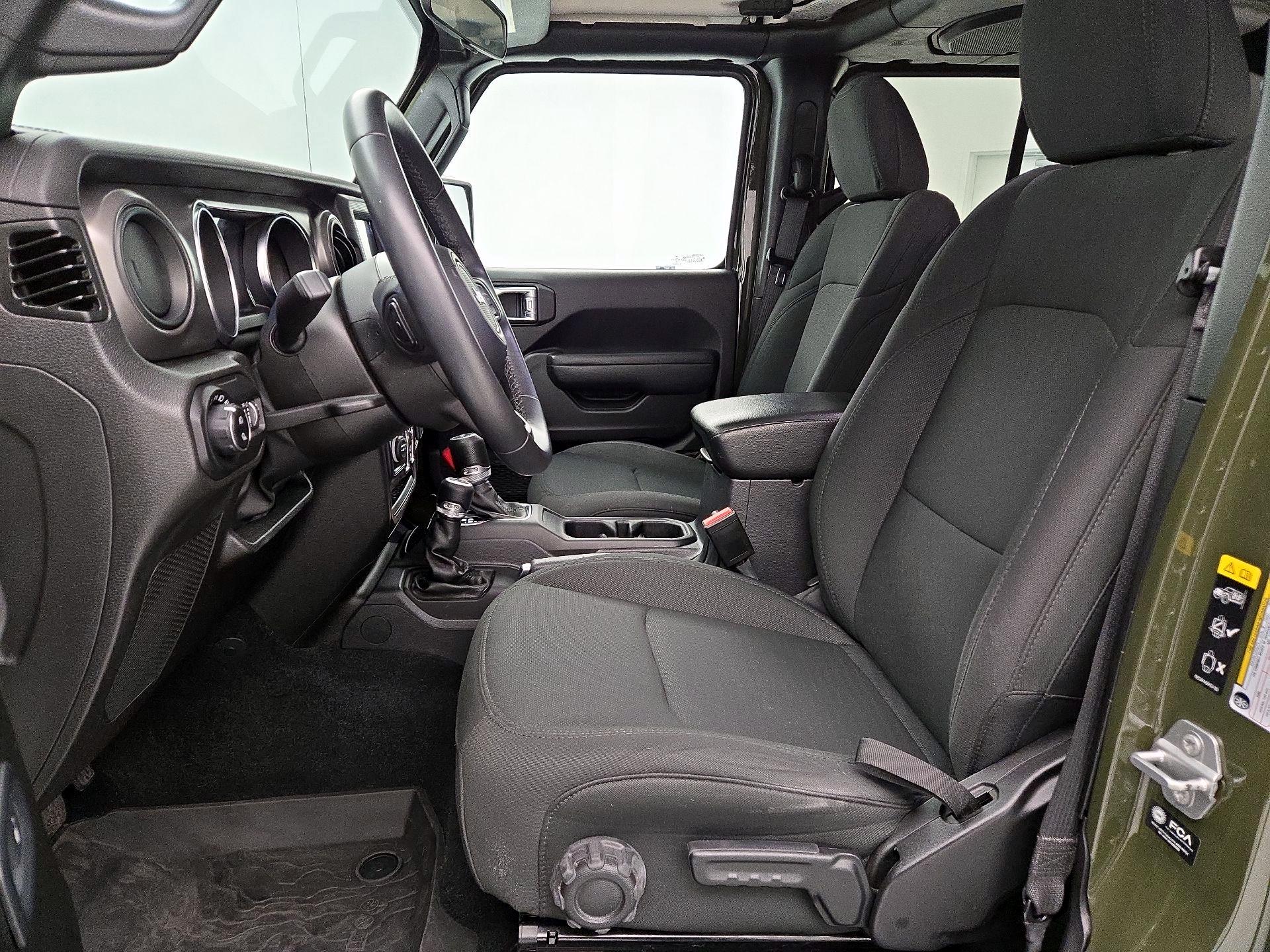 Thumbnail: 2022 Jeep Gladiator - 11