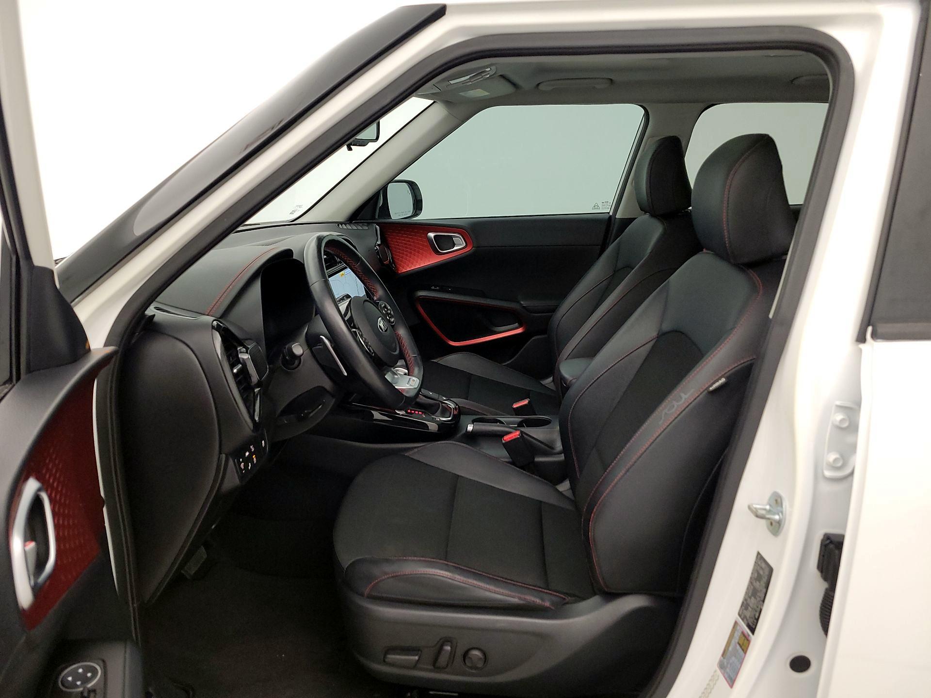 Thumbnail: 2020 Kia Soul - 11