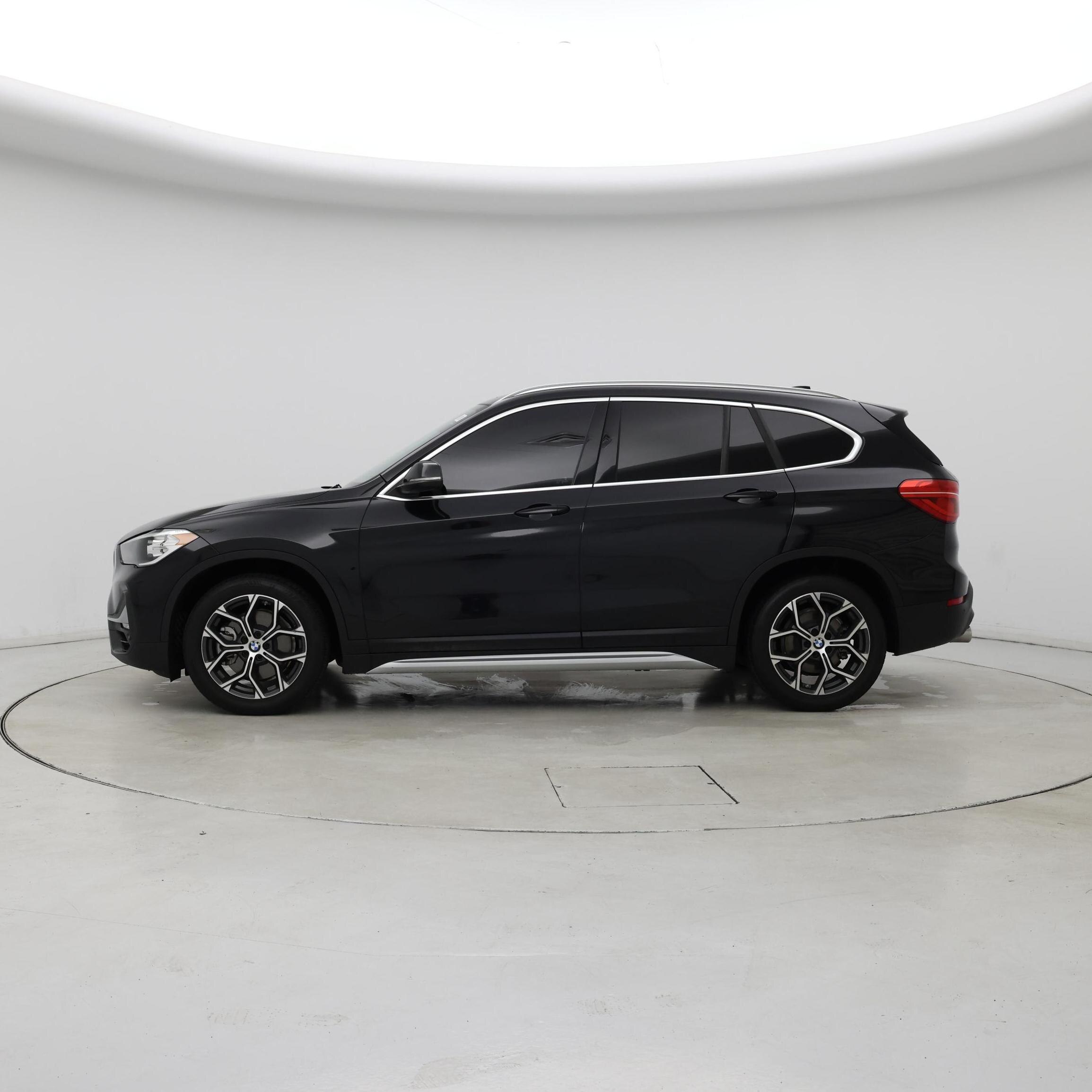 Thumbnail: 2020 BMW X1 - 3