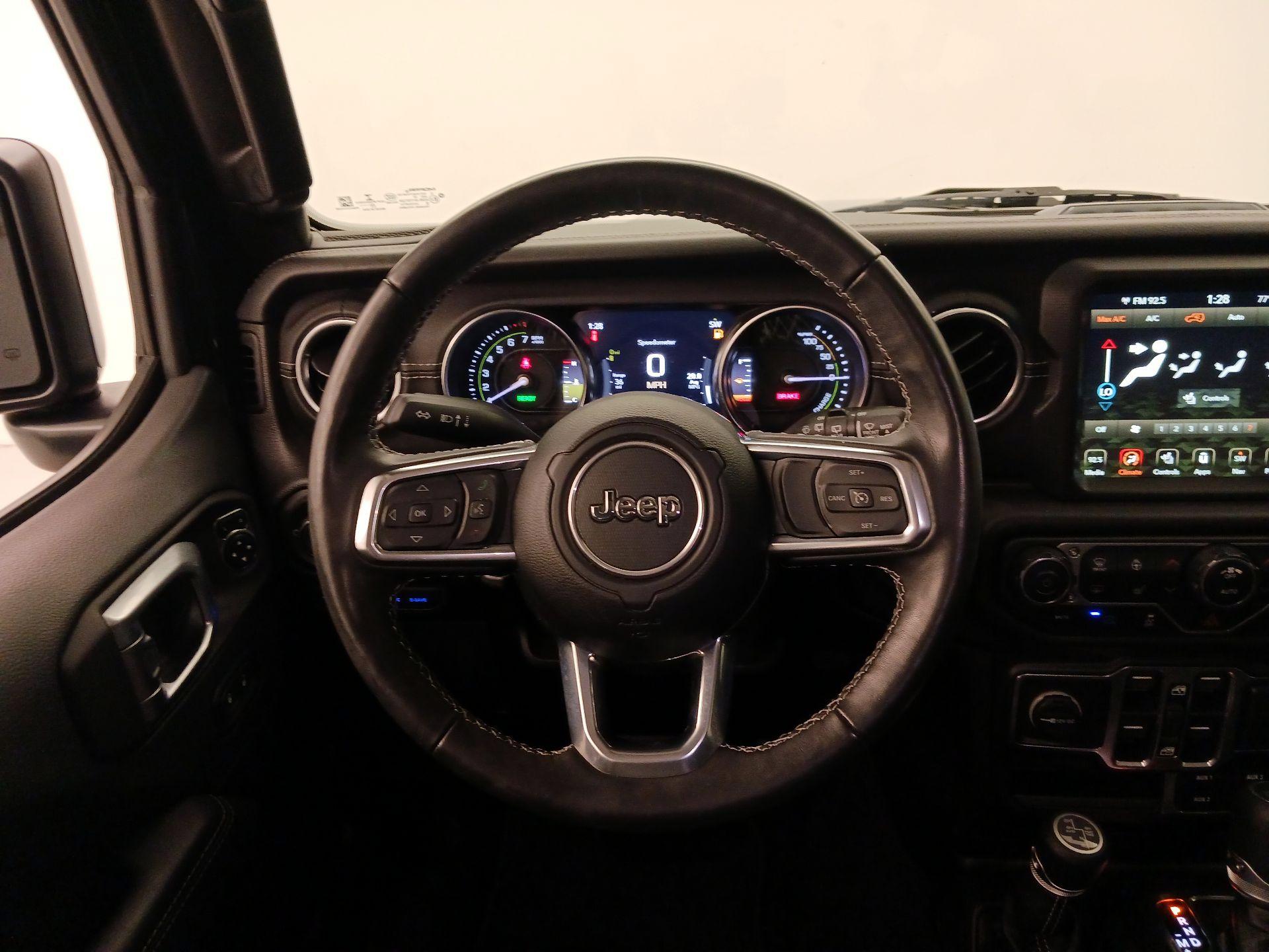 Thumbnail: 2022 Jeep Wrangler - 10