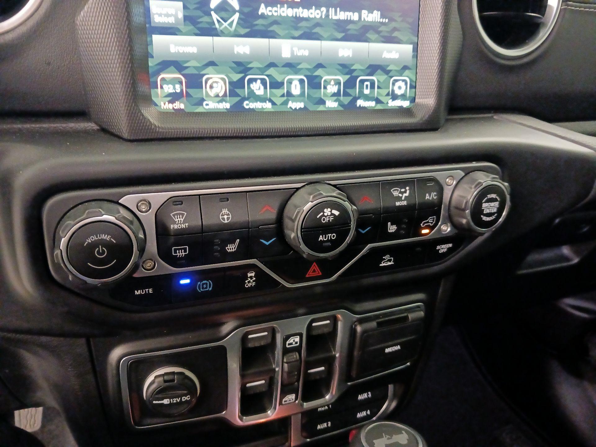 Thumbnail: 2022 Jeep Wrangler - 17