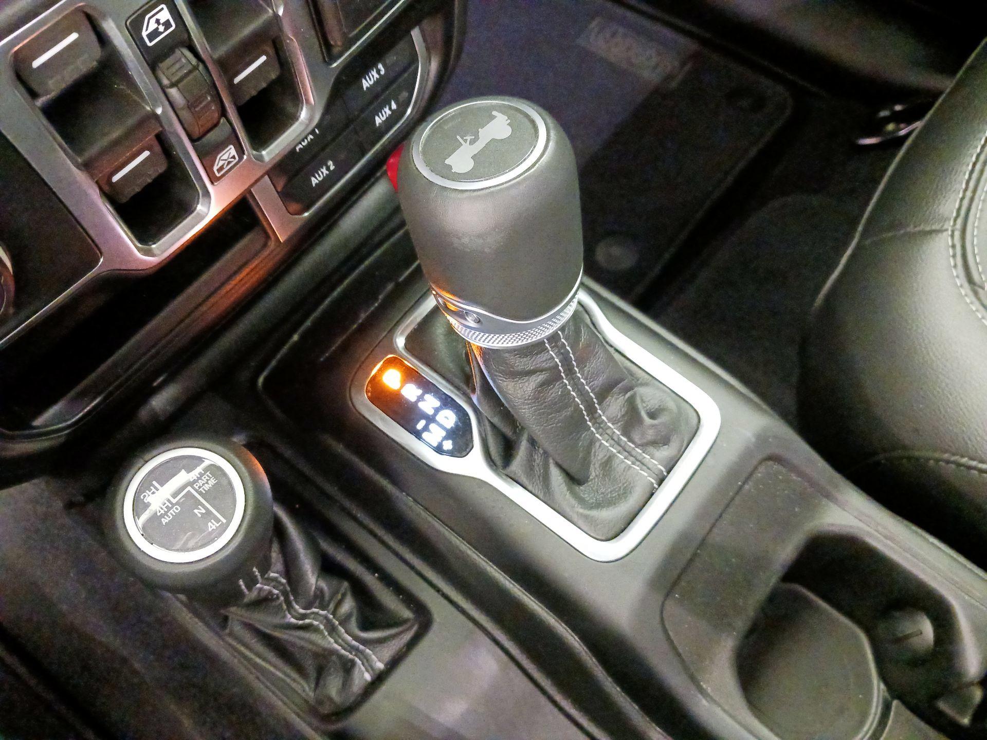 Thumbnail: 2022 Jeep Wrangler - 18