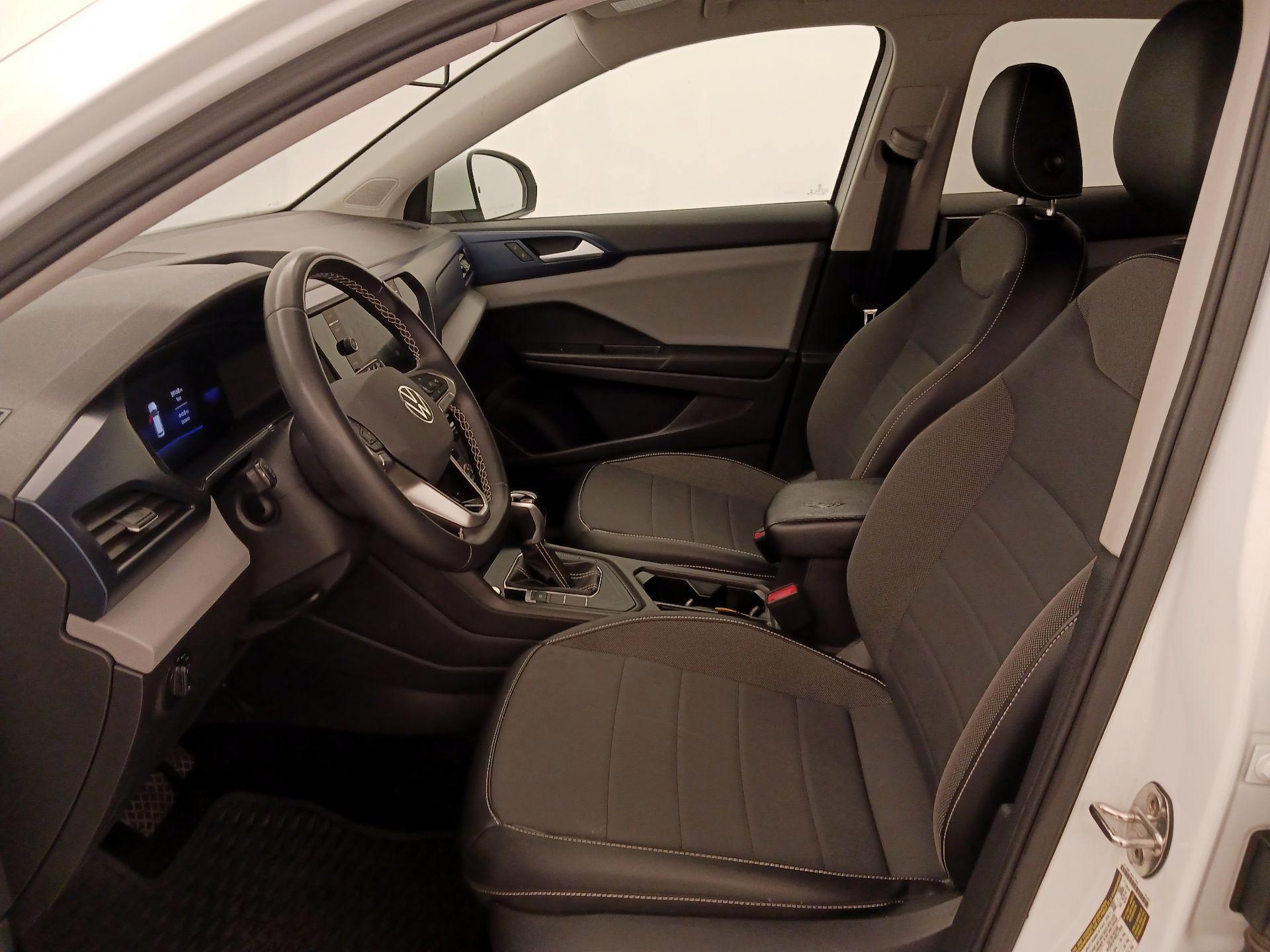 Thumbnail: 2022 Volkswagen Taos - 11