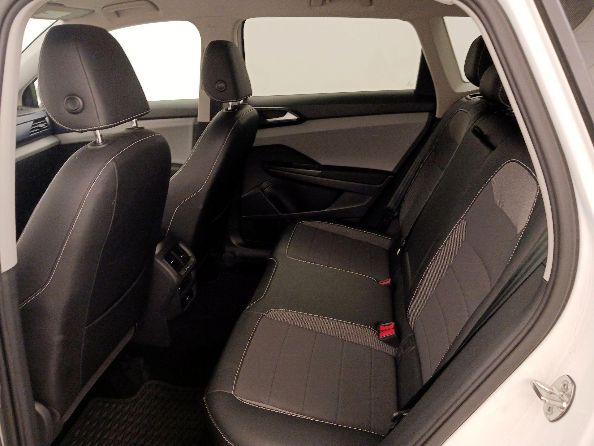 Thumbnail: 2022 Volkswagen Taos - 19