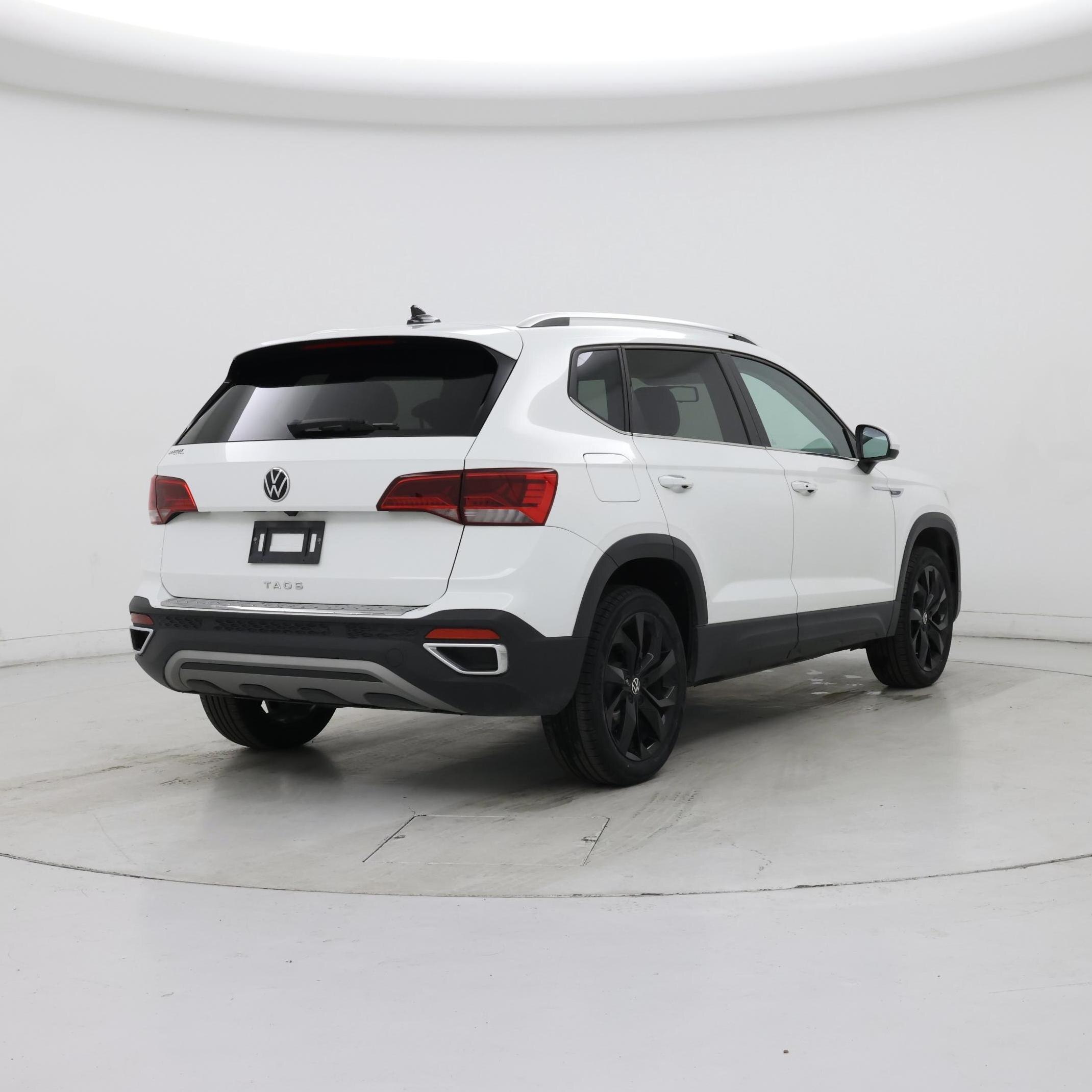 Thumbnail: 2022 Volkswagen Taos - 8