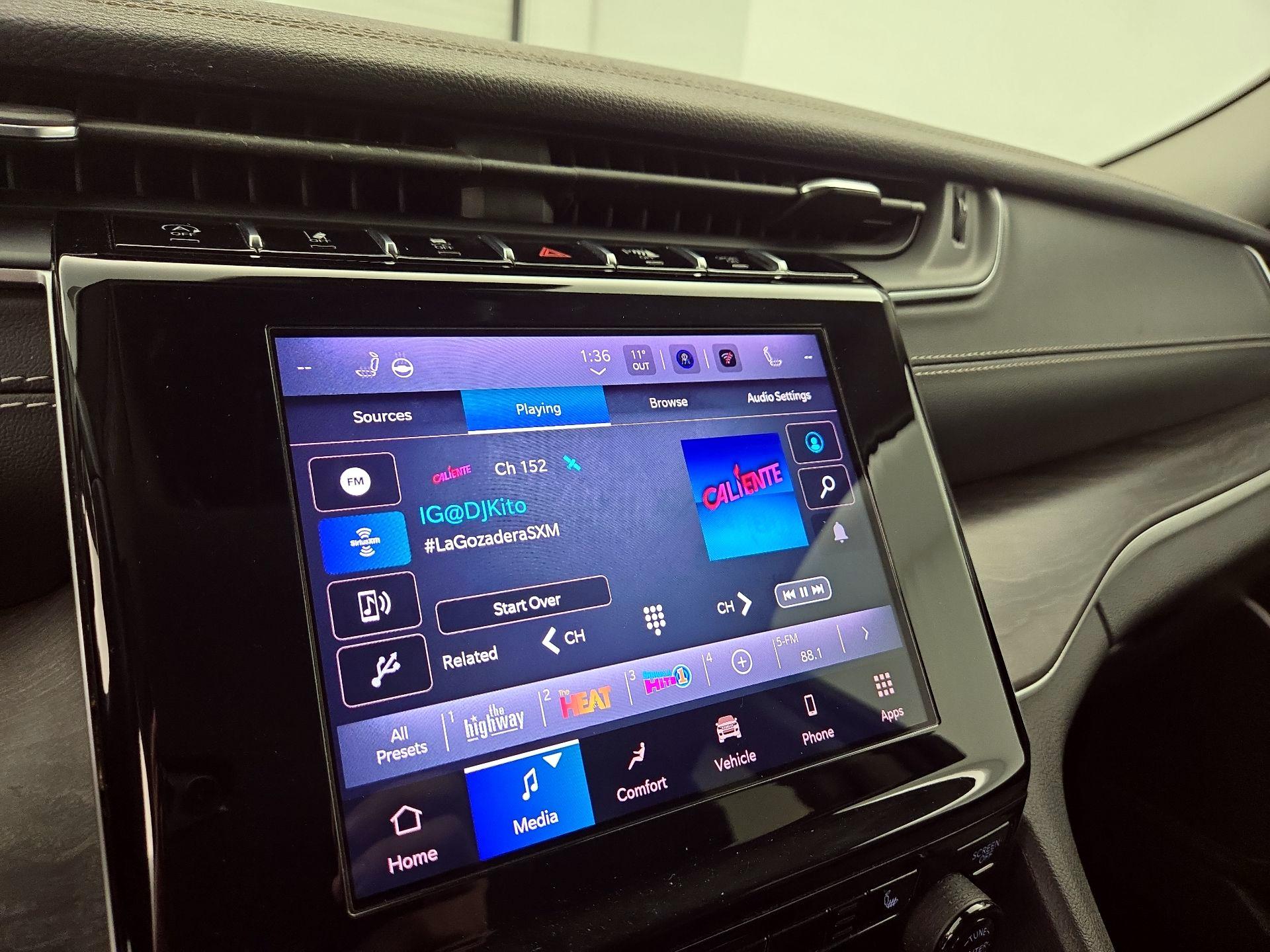 Thumbnail: 2022 Jeep Grand Cherokee - 15