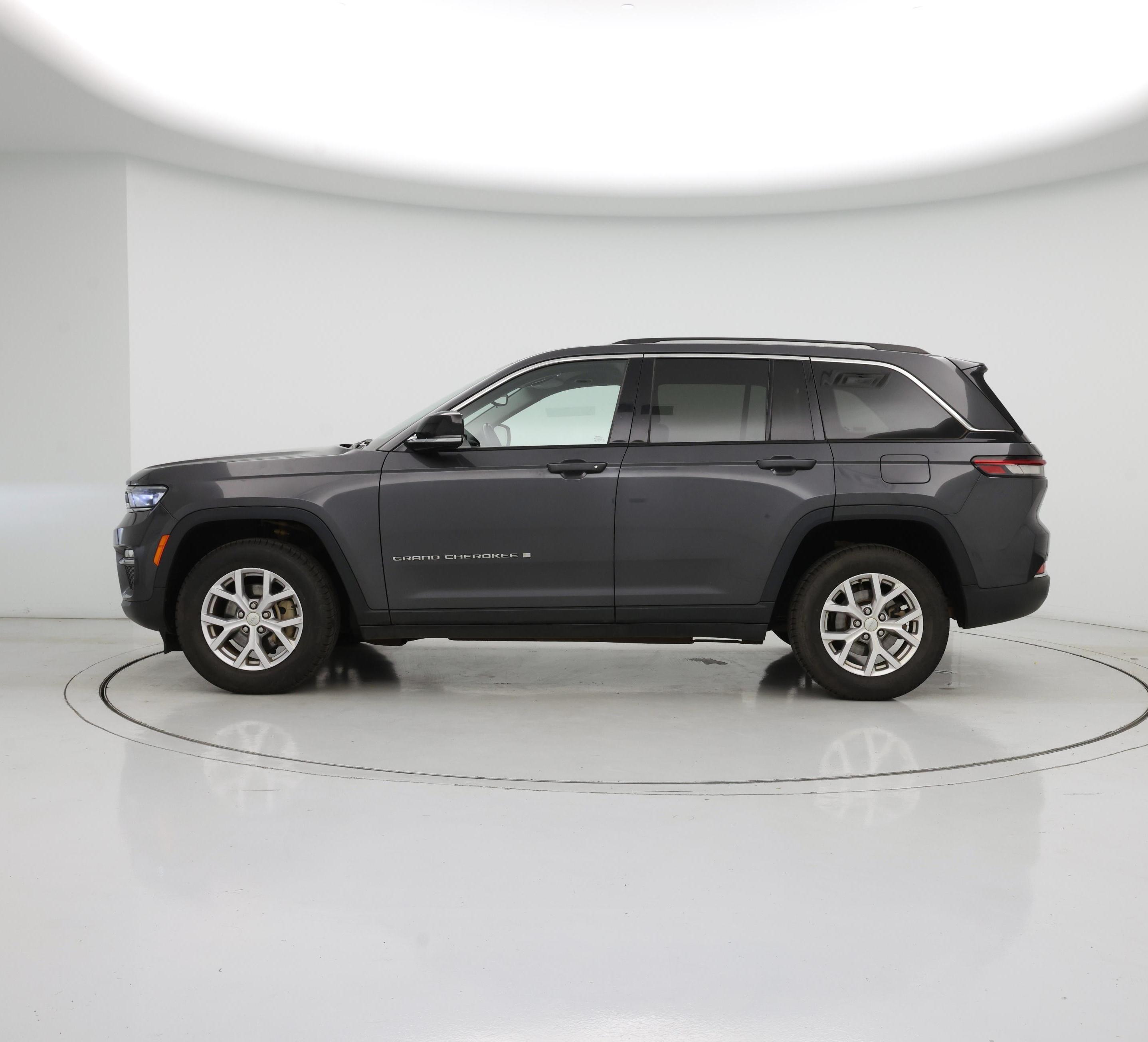 Thumbnail: 2022 Jeep Grand Cherokee - 3