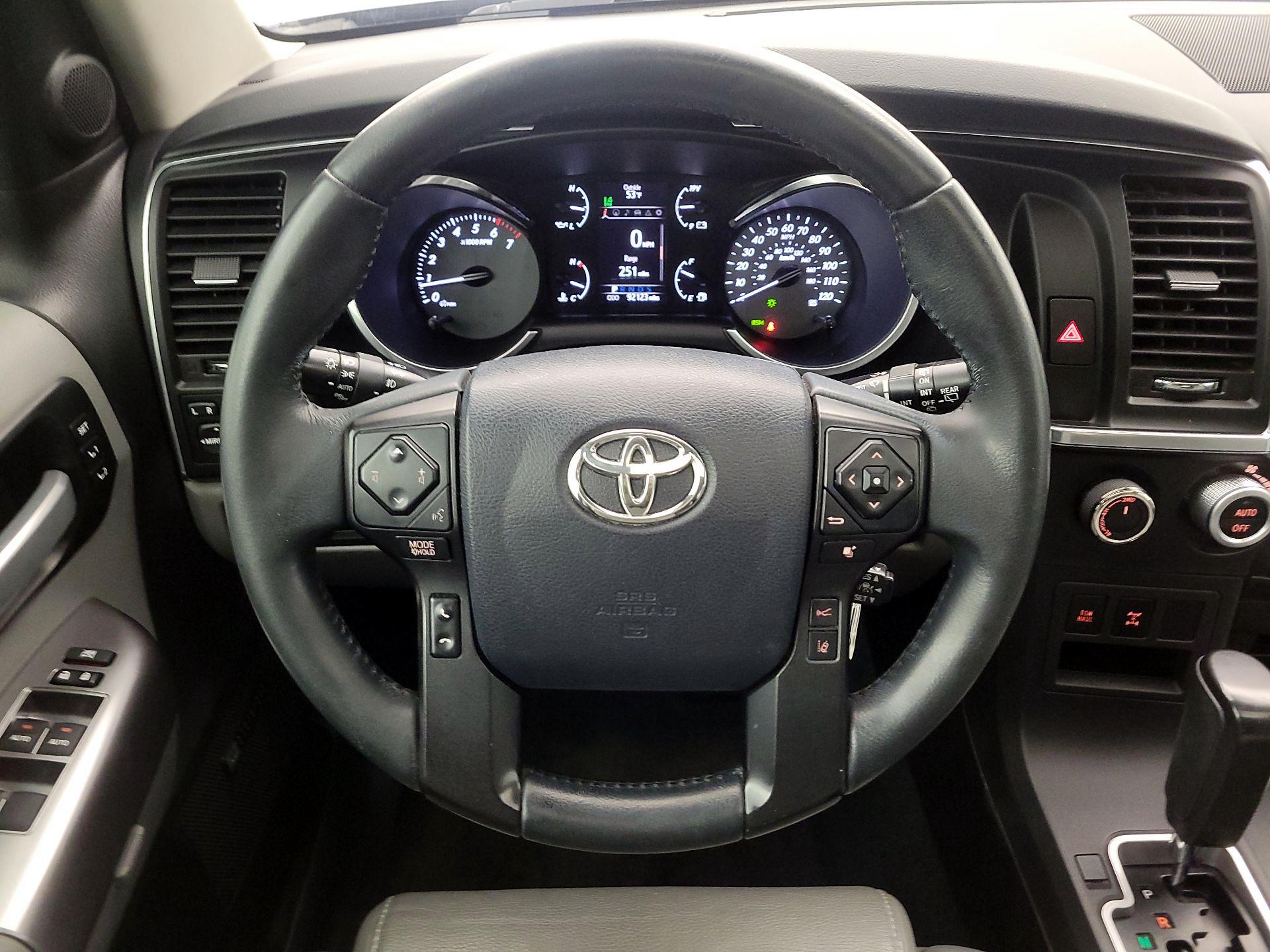 Thumbnail: 2018 Toyota Sequoia - 10