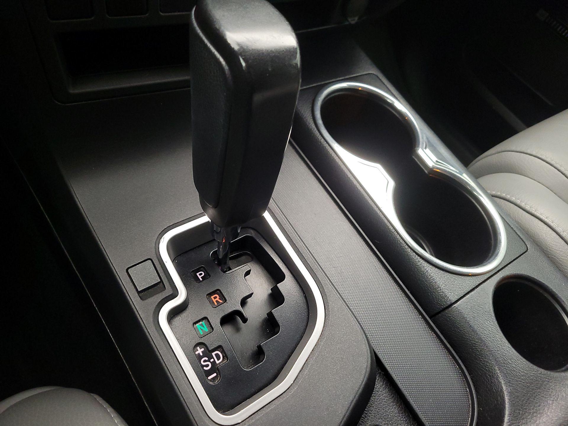 Thumbnail: 2018 Toyota Sequoia - 17