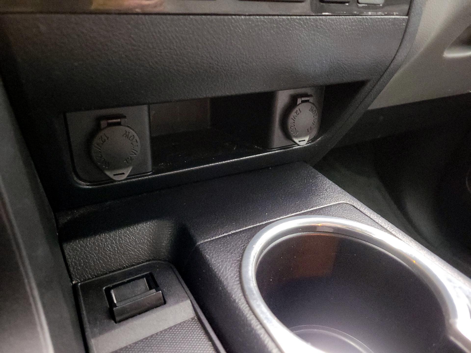 Thumbnail: 2018 Toyota Sequoia - 18