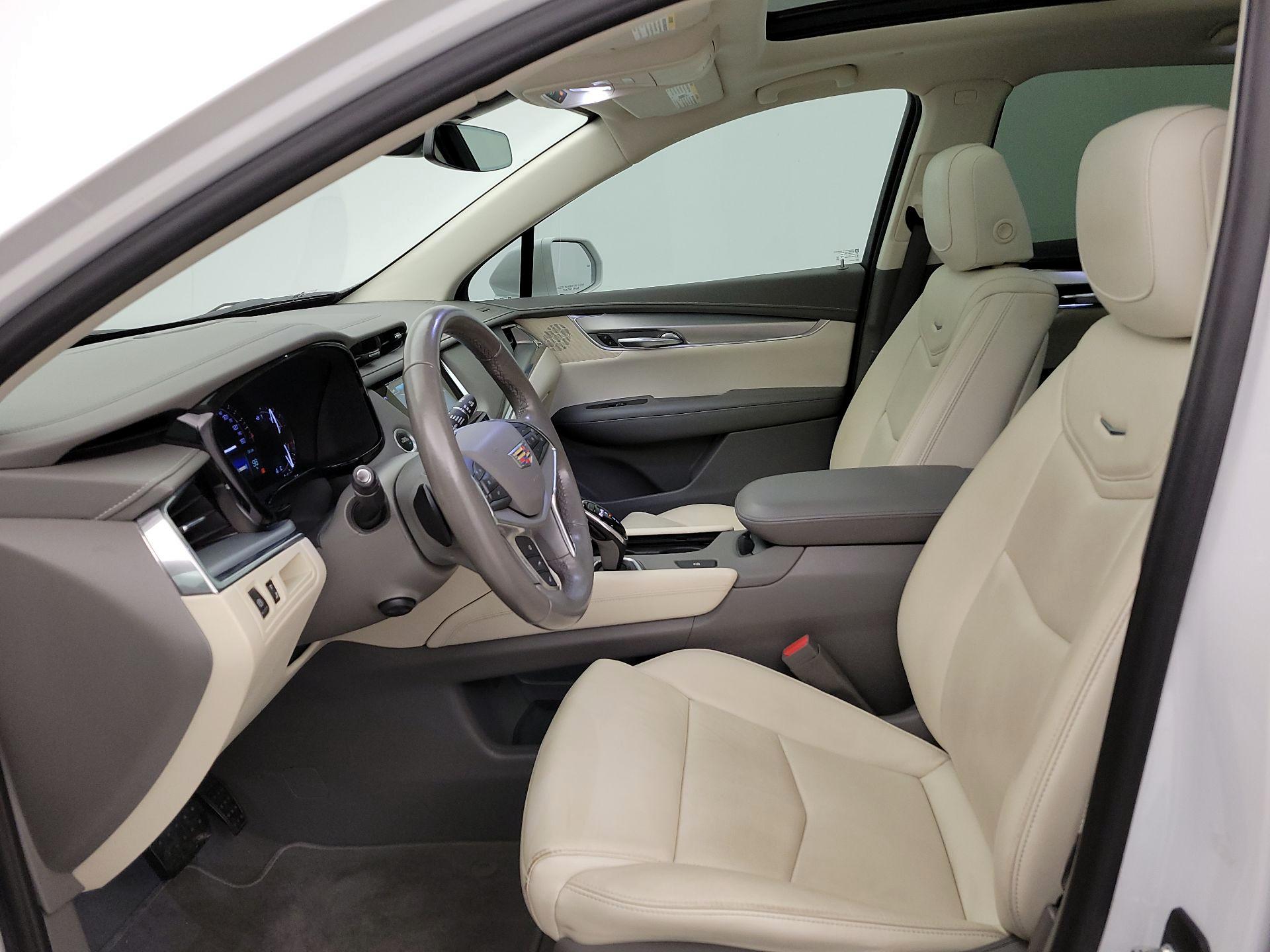 Thumbnail: 2019 Cadillac XT5 - 11